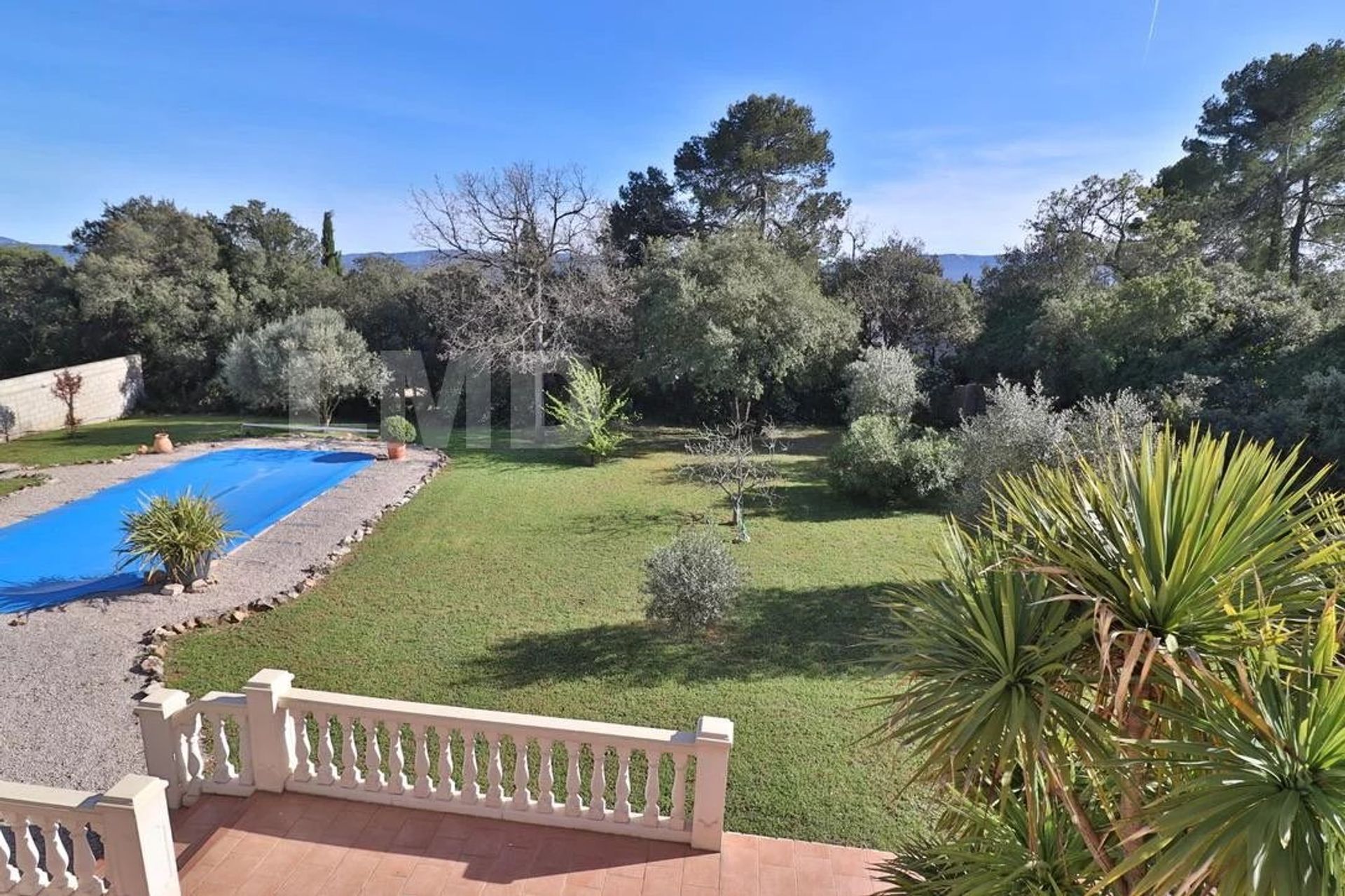 住宅 在 Saint-Maximin-la-Sainte-Baume, Var 12774219