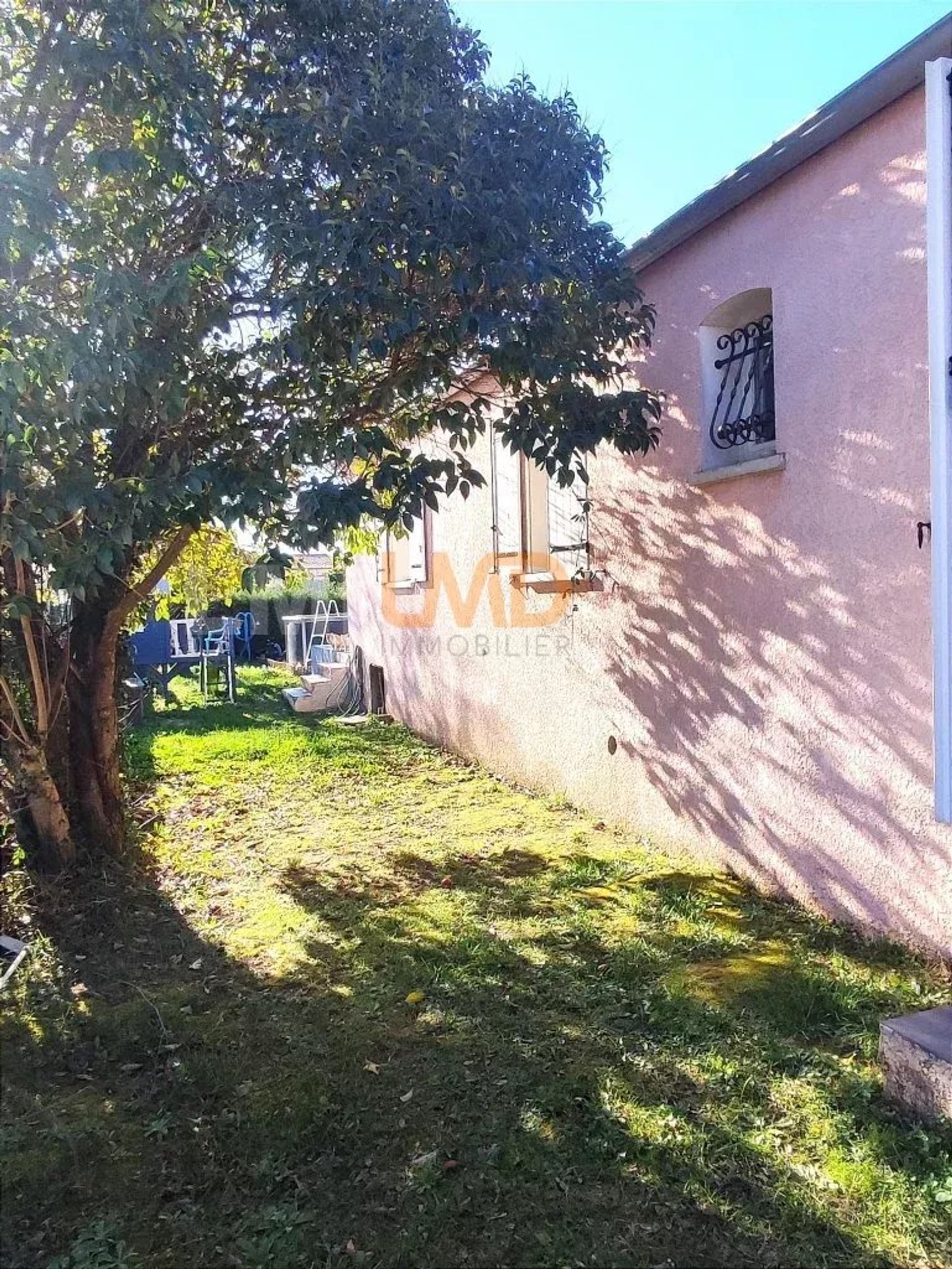 بيت في Saint-Christol-les-Alès, Gard 12774357