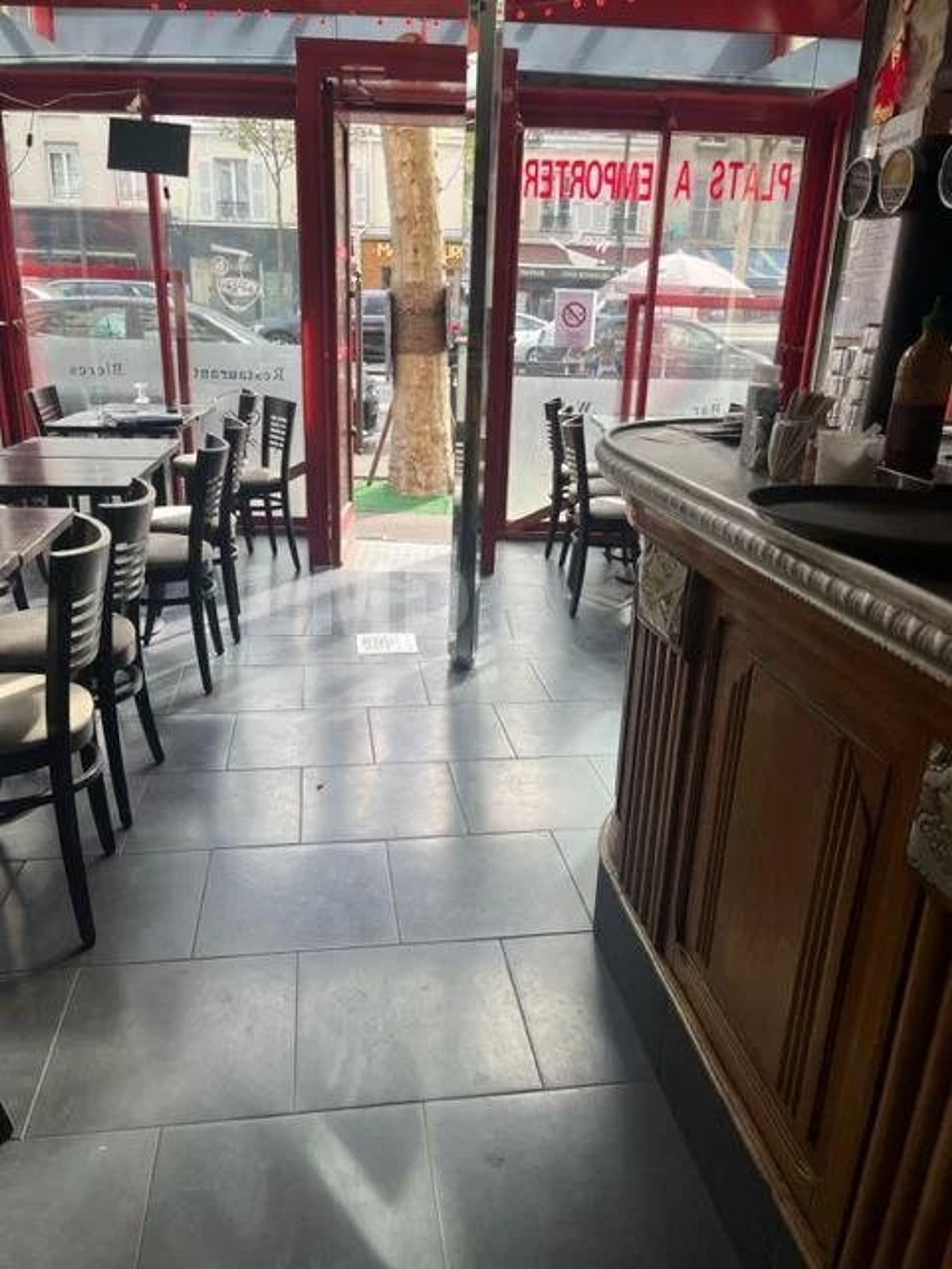 खुदरा में Boulogne-Billancourt, Hauts-de-Seine 12774497