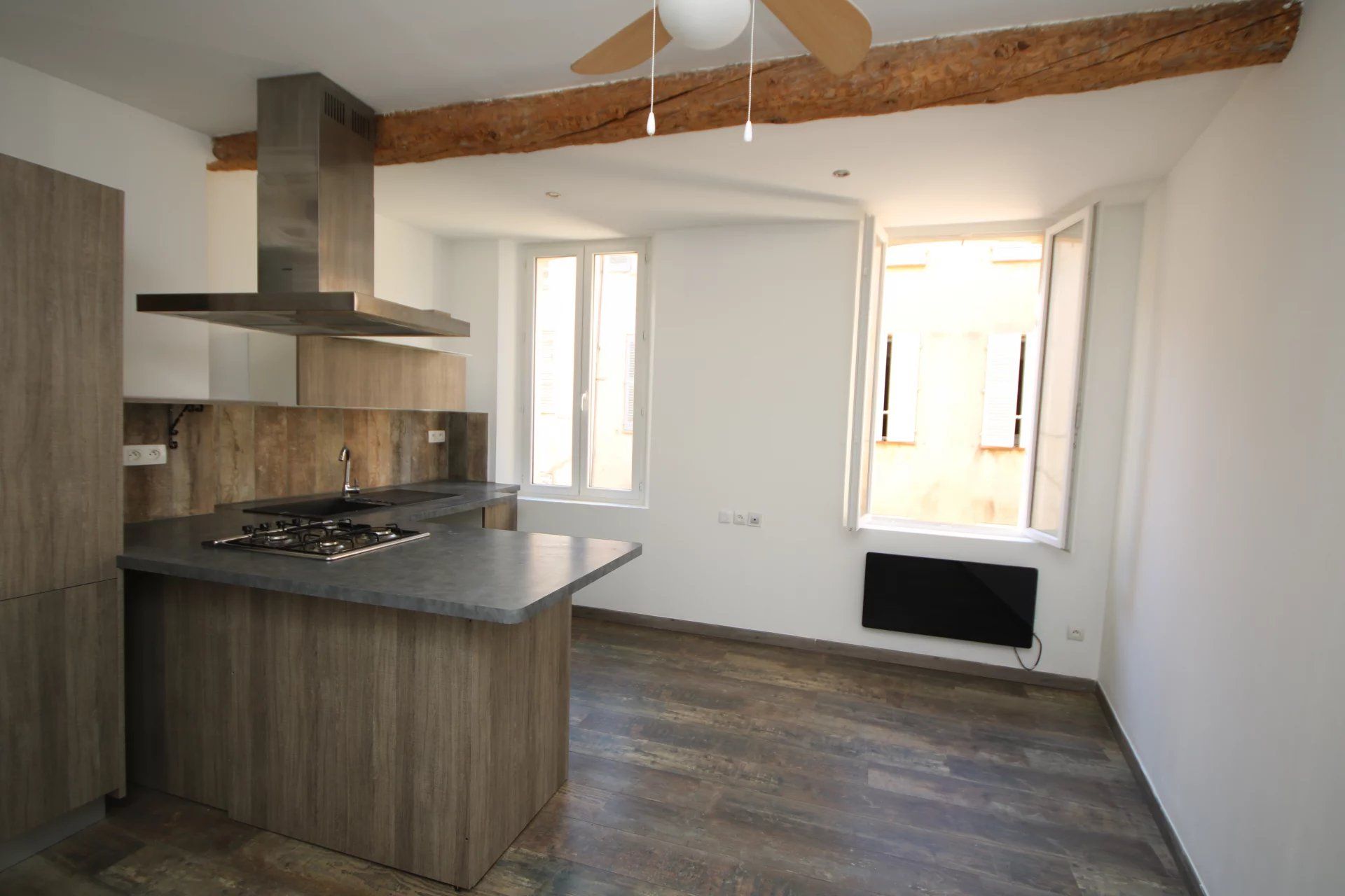 Other in Draguignan, Provence-Alpes-Cote d'Azur 12774560