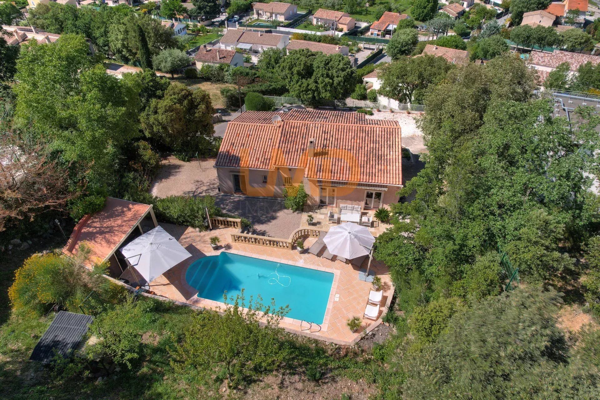 Dom w Trans-en-Provence, Provence-Alpes-Cote d'Azur 12774561