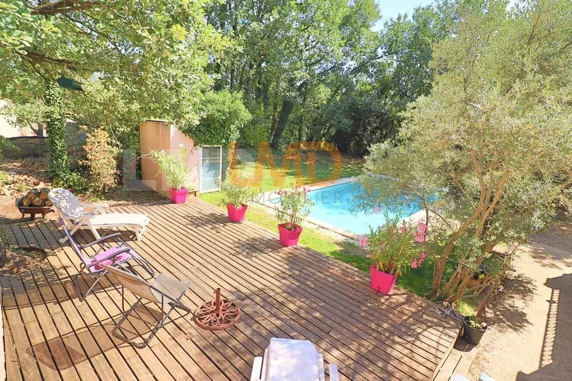 loger dans Saint-Maximin-la-Sainte-Baume, Provence-Alpes-Côte d'Azur 12774906