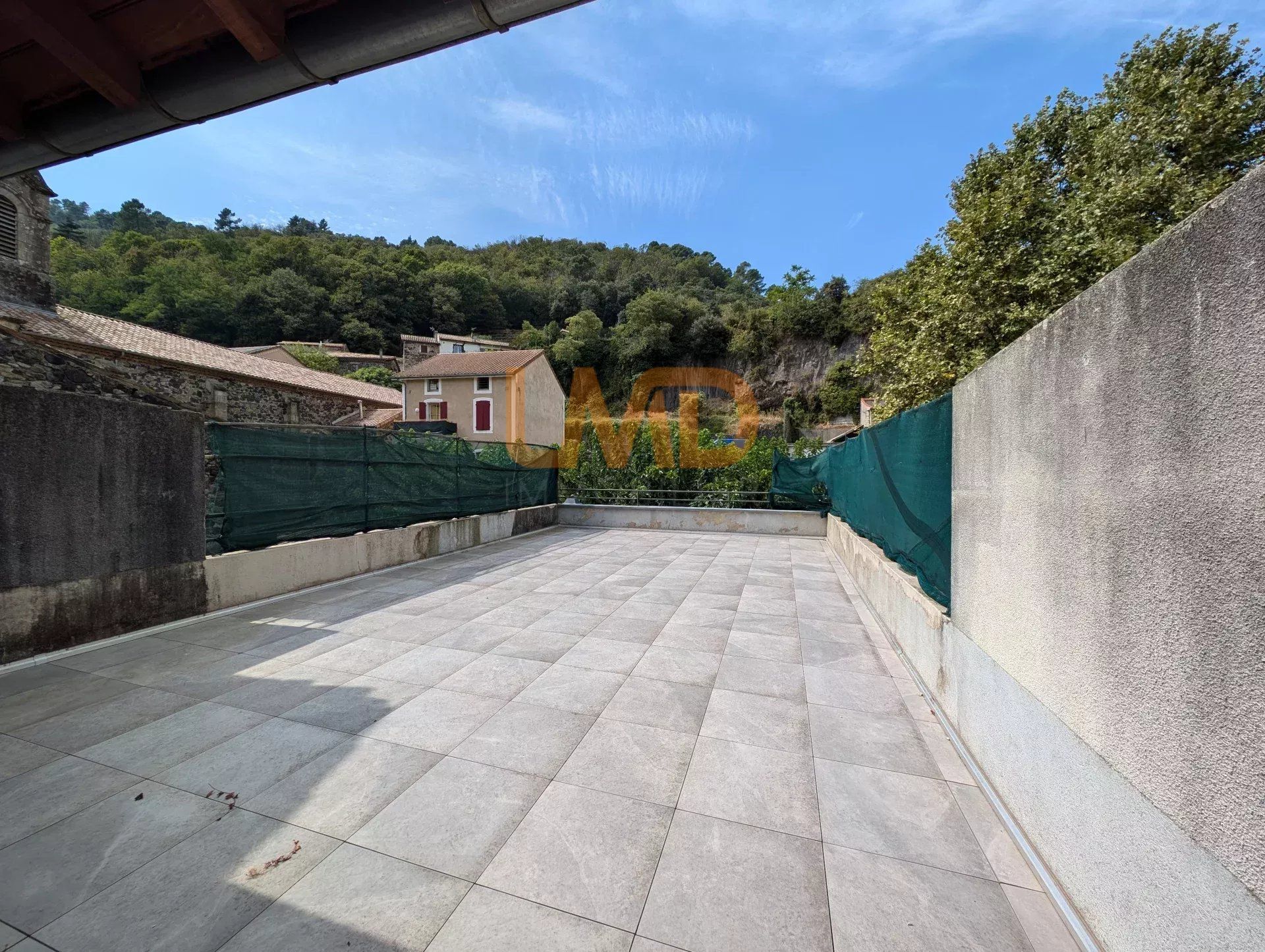 Einzelhandel im Pont-de-Labeaume, Ardèche 12775183