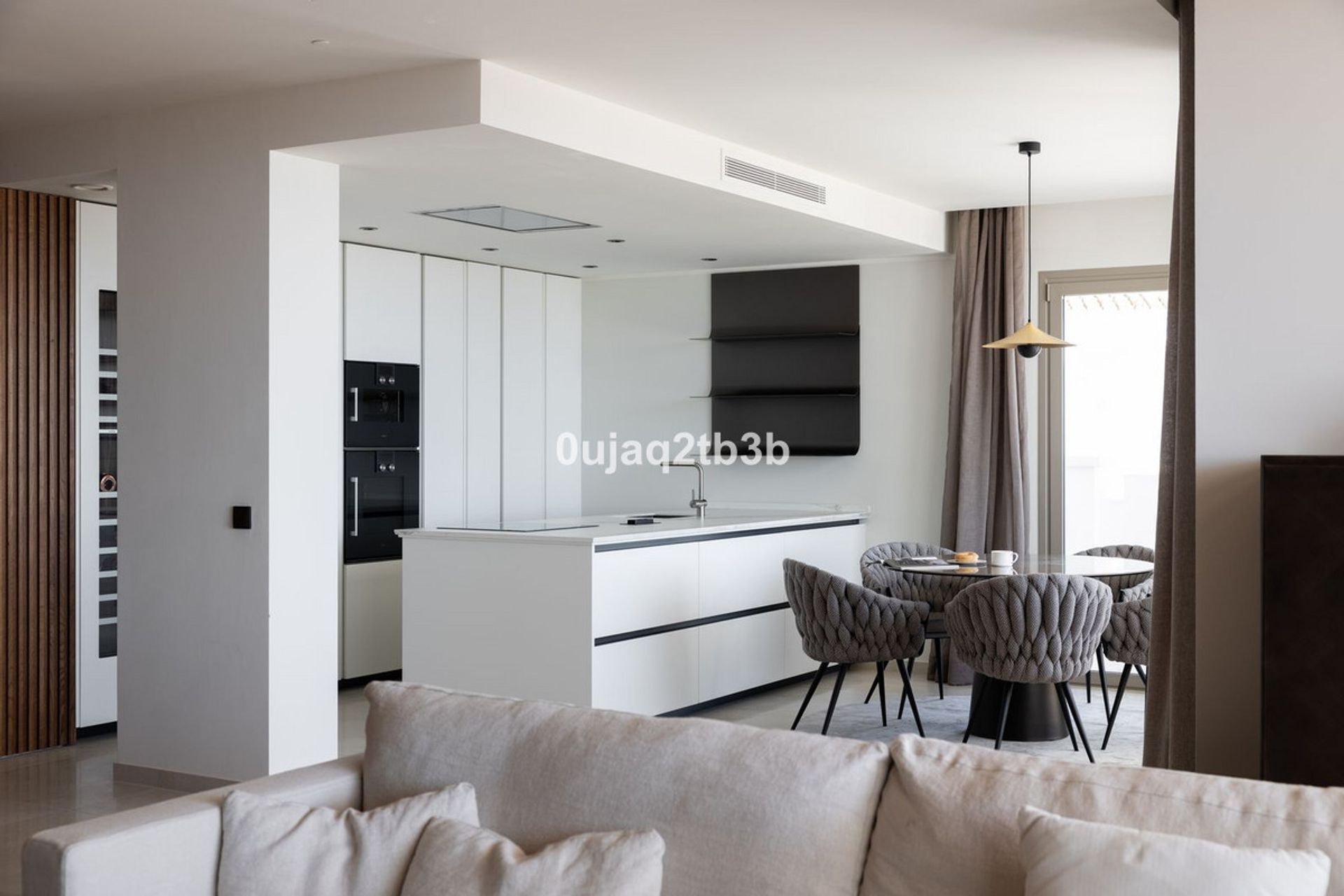 Condominium in Marbella, Andalucía 12775364