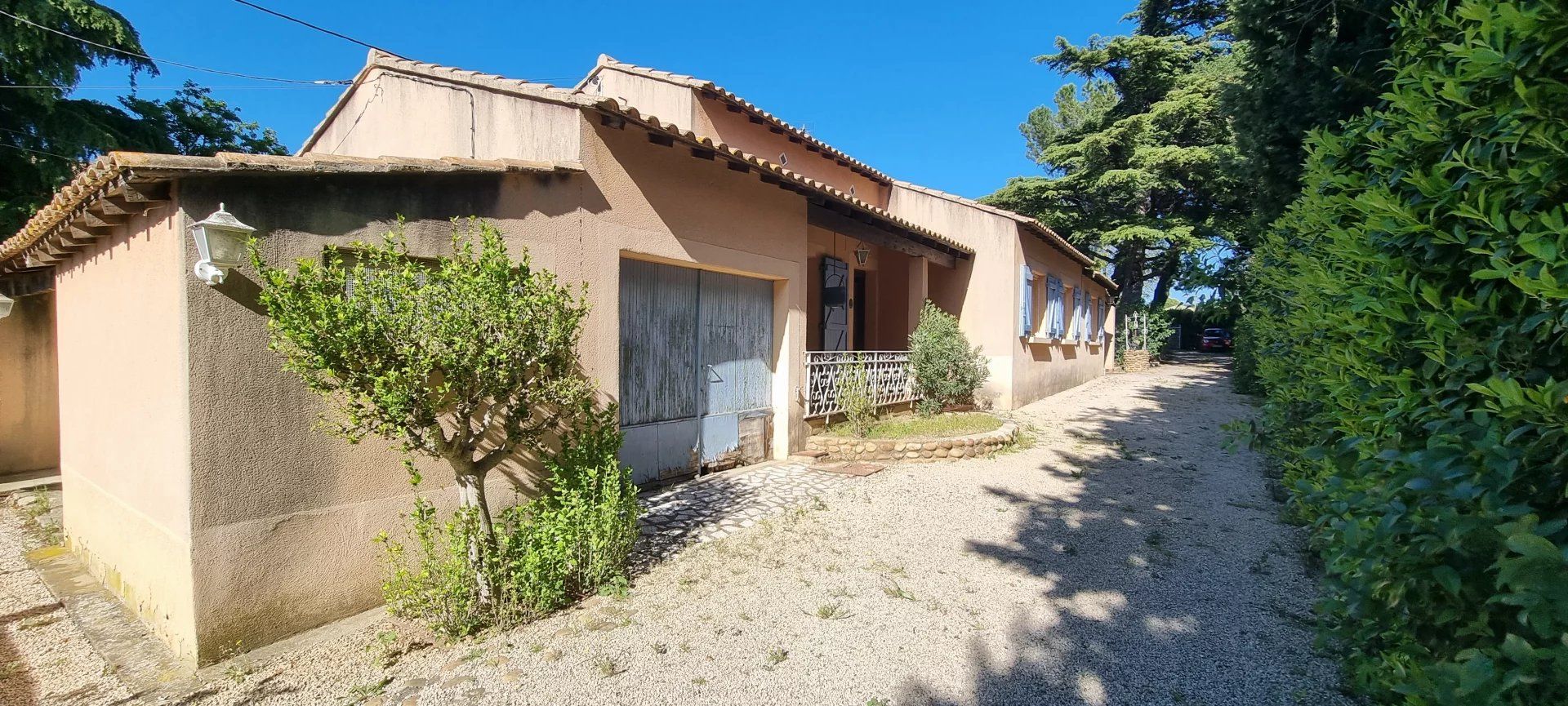 casa en Morières-lès-Avignon, Provenza-Alpes-Costa Azul 12776280