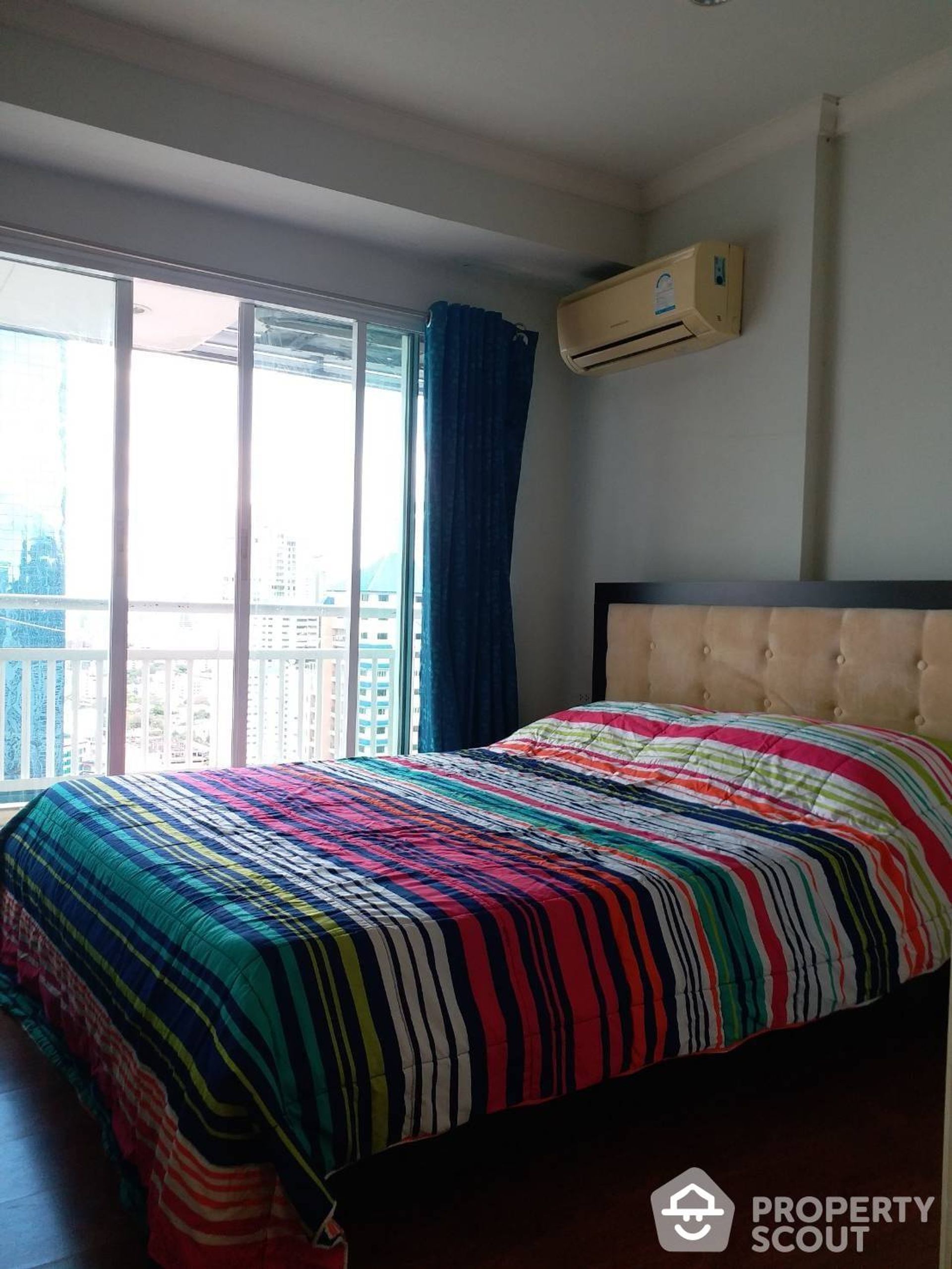 Condominium in Ban Na Song, Krung Thep Maha Nakhon 12776830