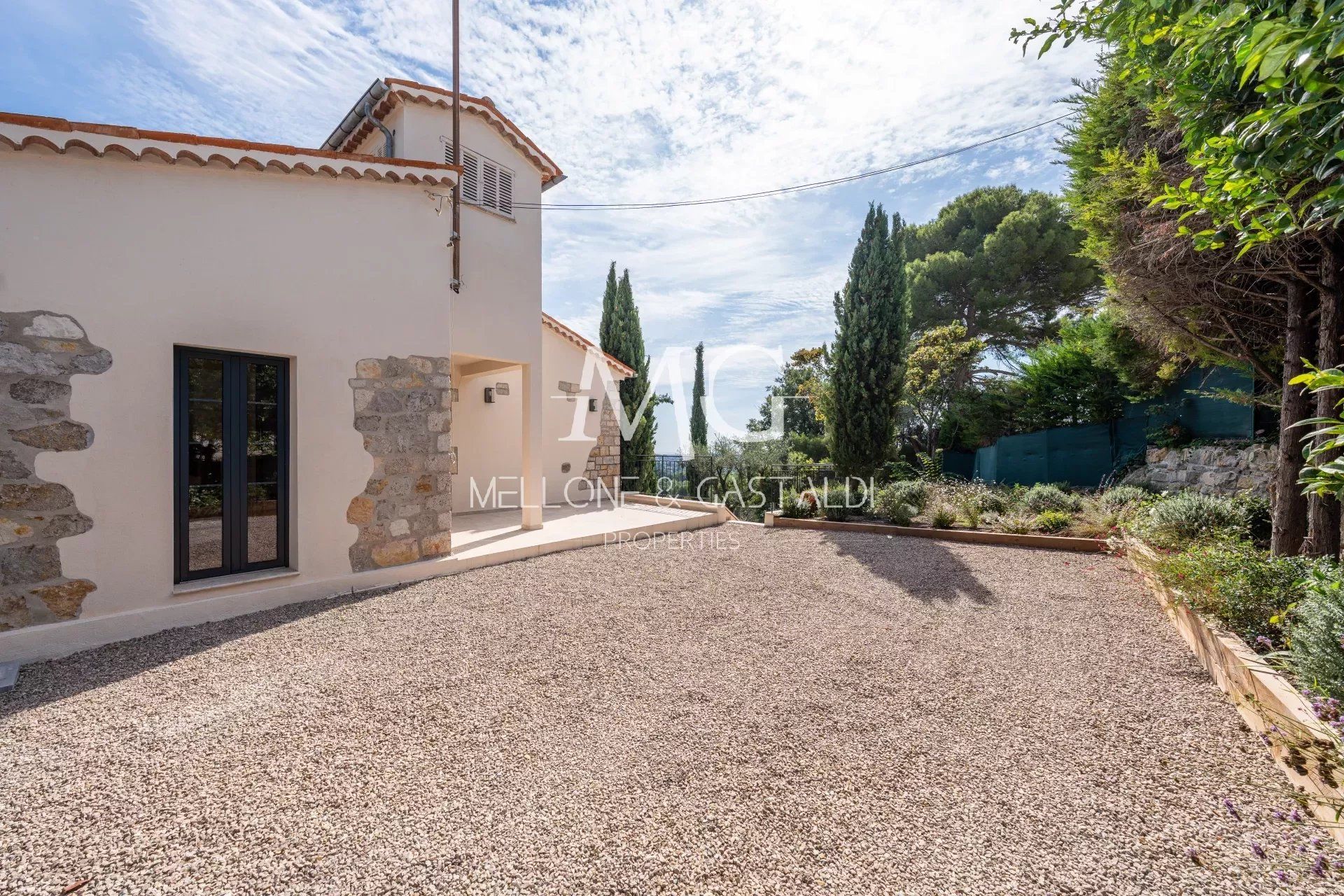 σπίτι σε Mougins, Alpes-Maritimes 12777035