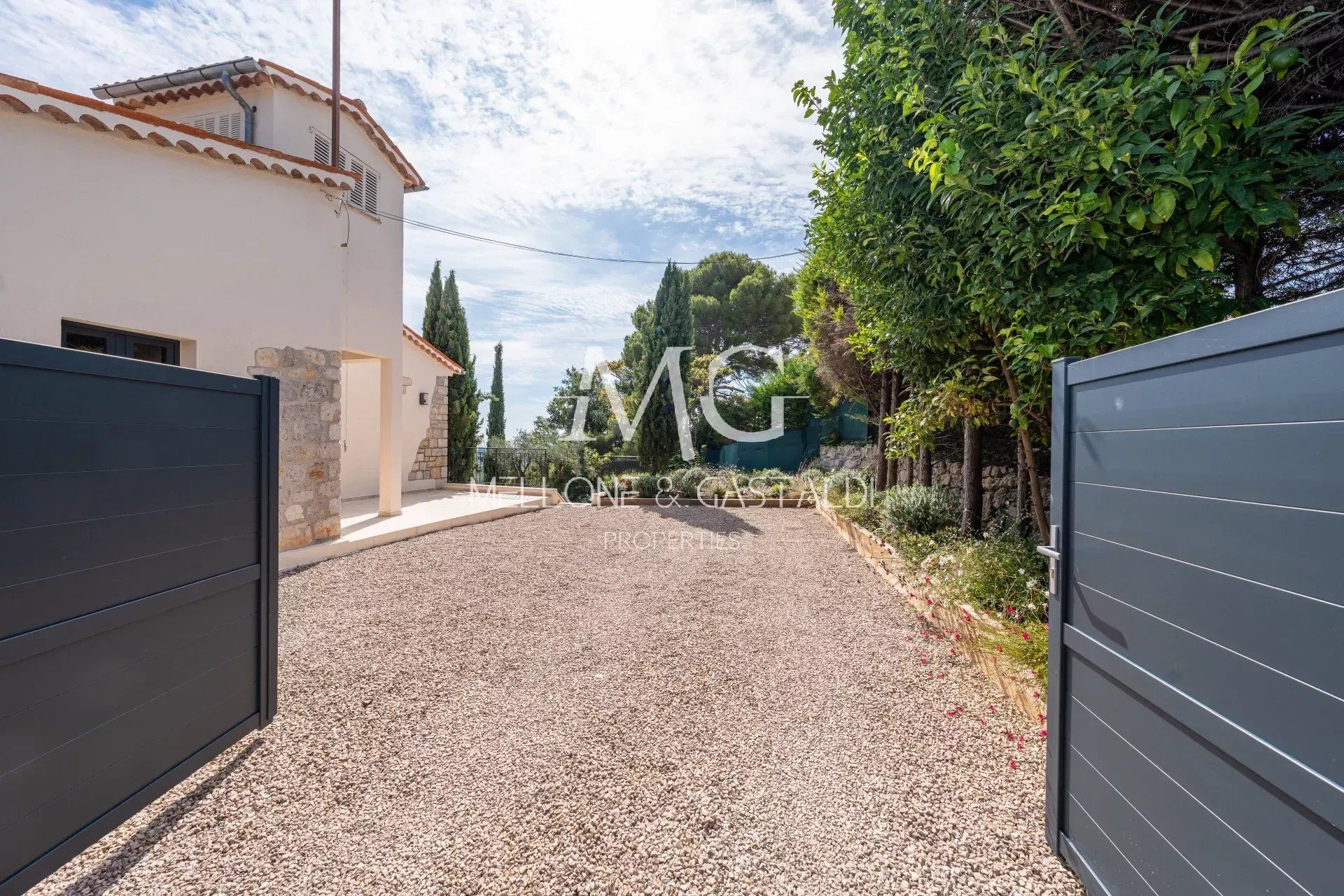 σπίτι σε Mougins, Alpes-Maritimes 12777035