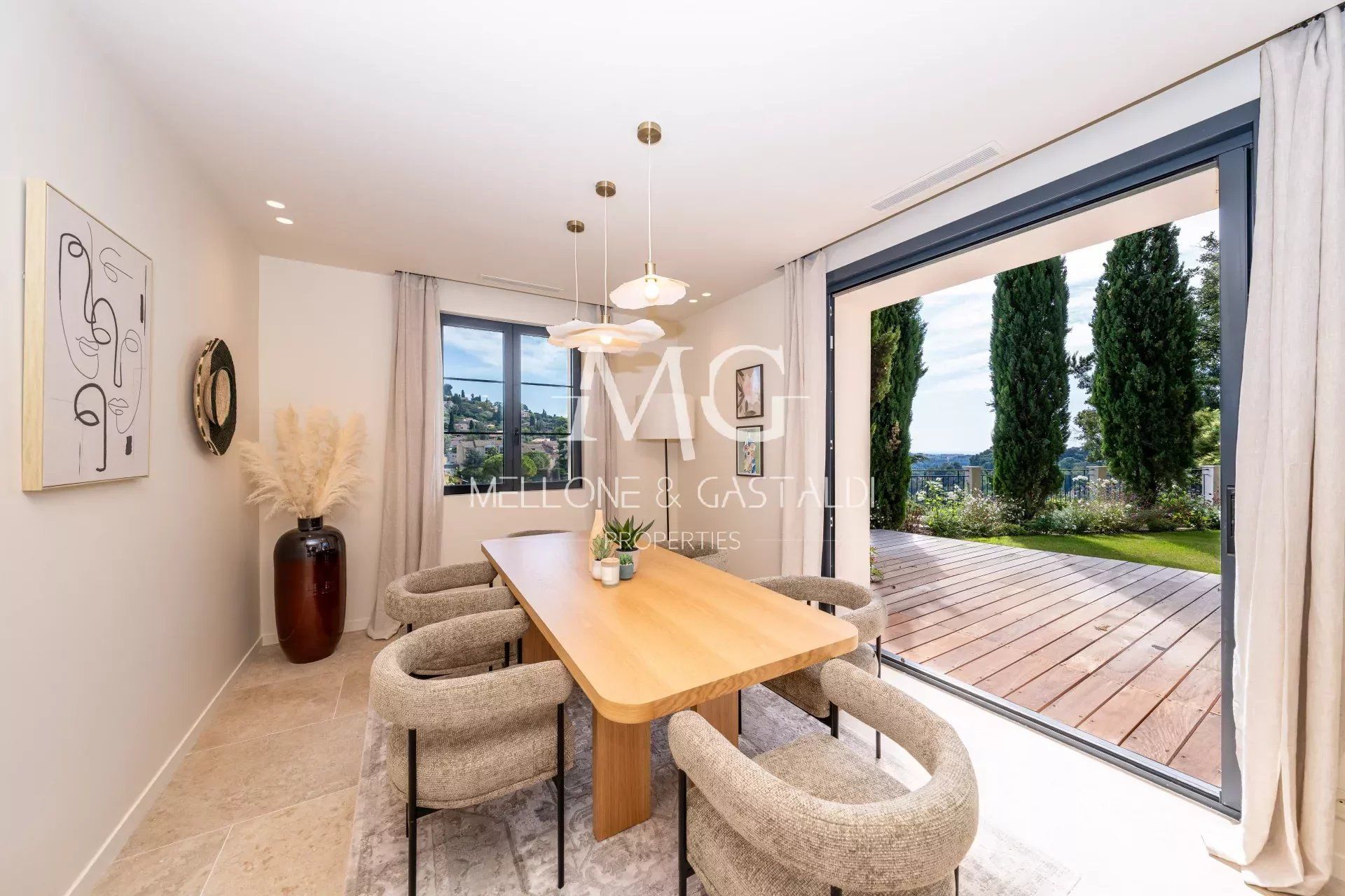 σπίτι σε Mougins, Alpes-Maritimes 12777035