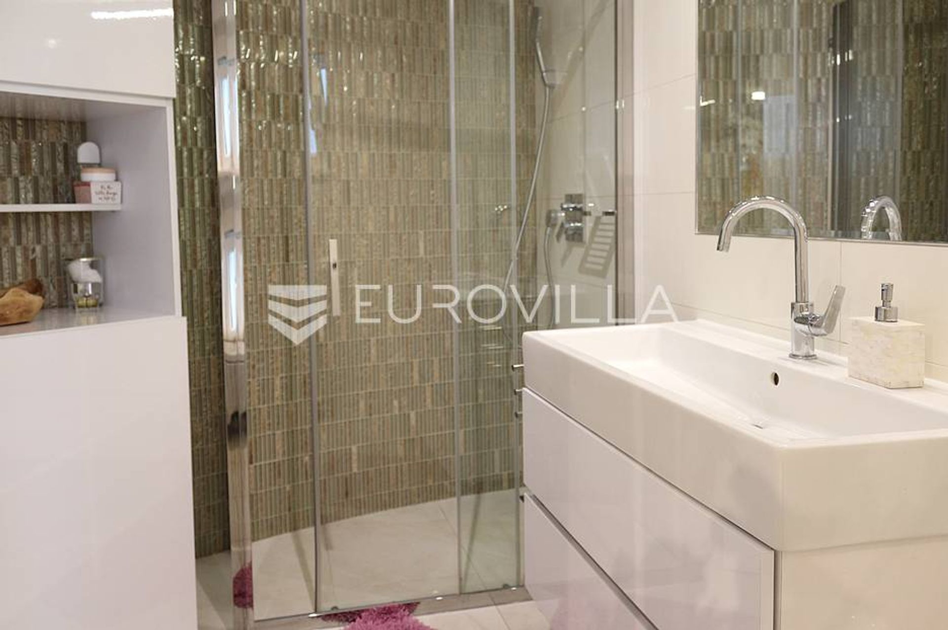 Condominium in Split, Splitsko-dalmatinska županija 12777157