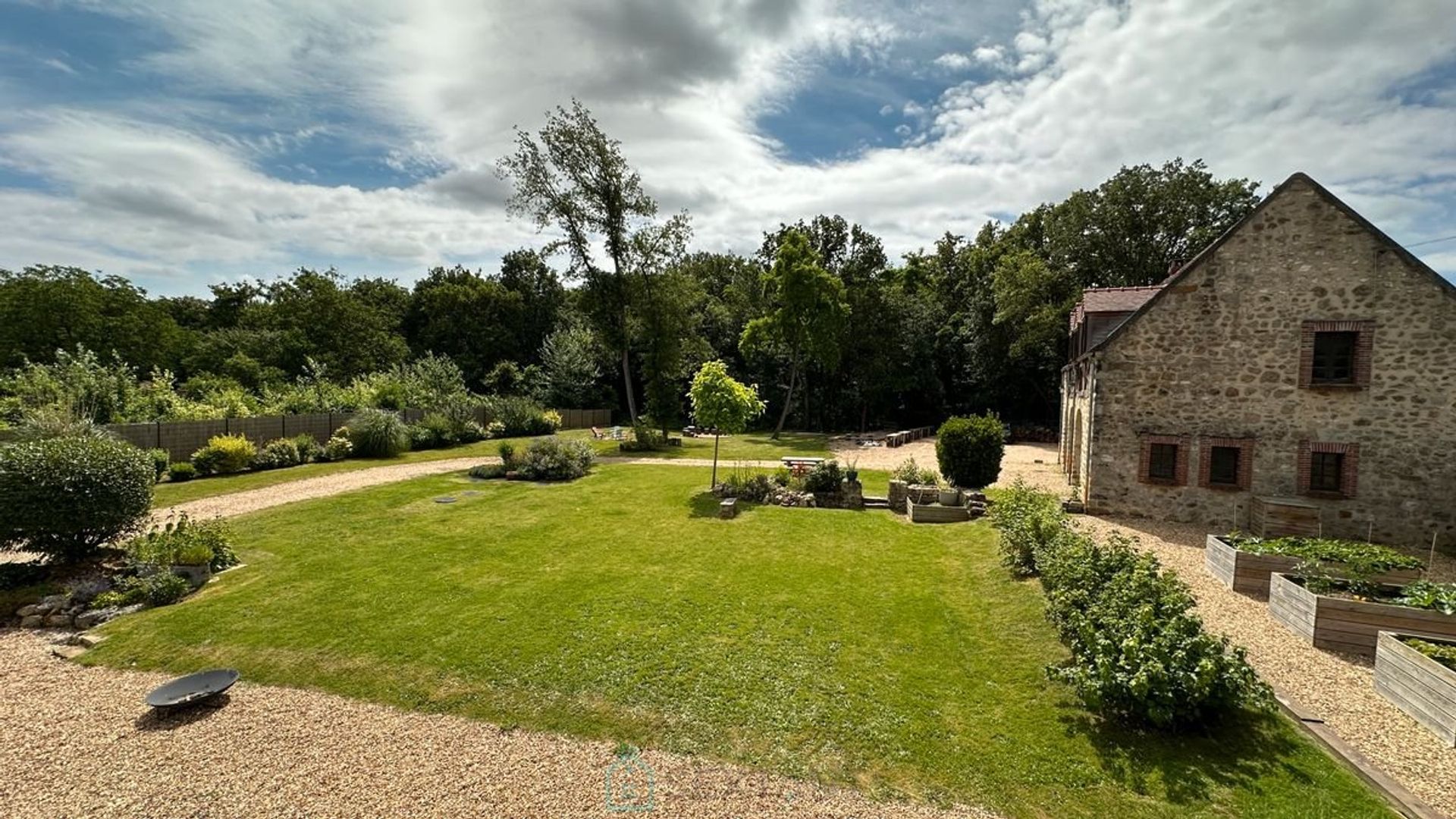 Andet i Fontainebleau, Ile-de-France 12777548