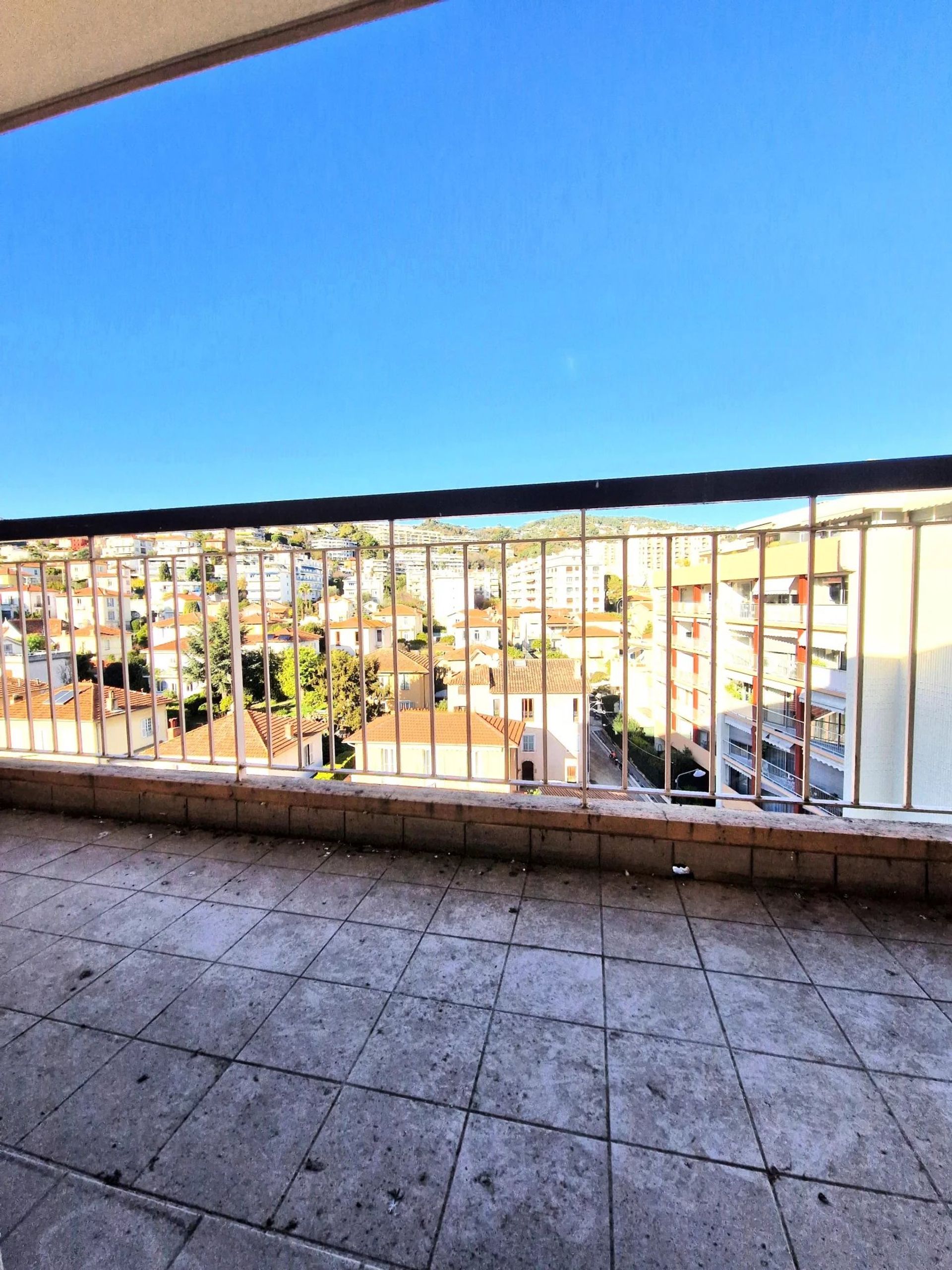 Condominio en Nice, Alpes-Maritimes 12777804