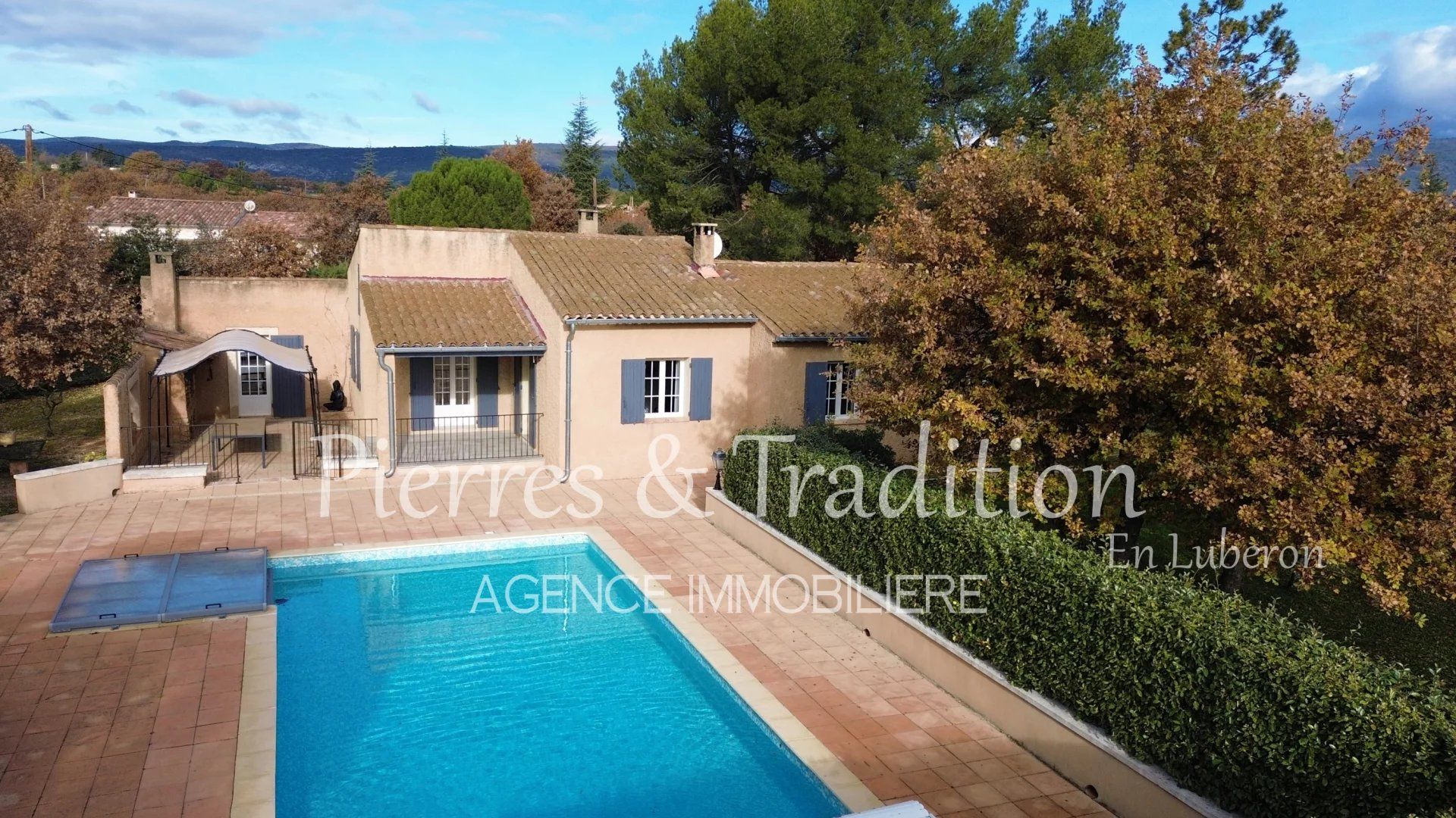 Hus i Saint-Saturnin-lès-Apt, Vaucluse 12778854