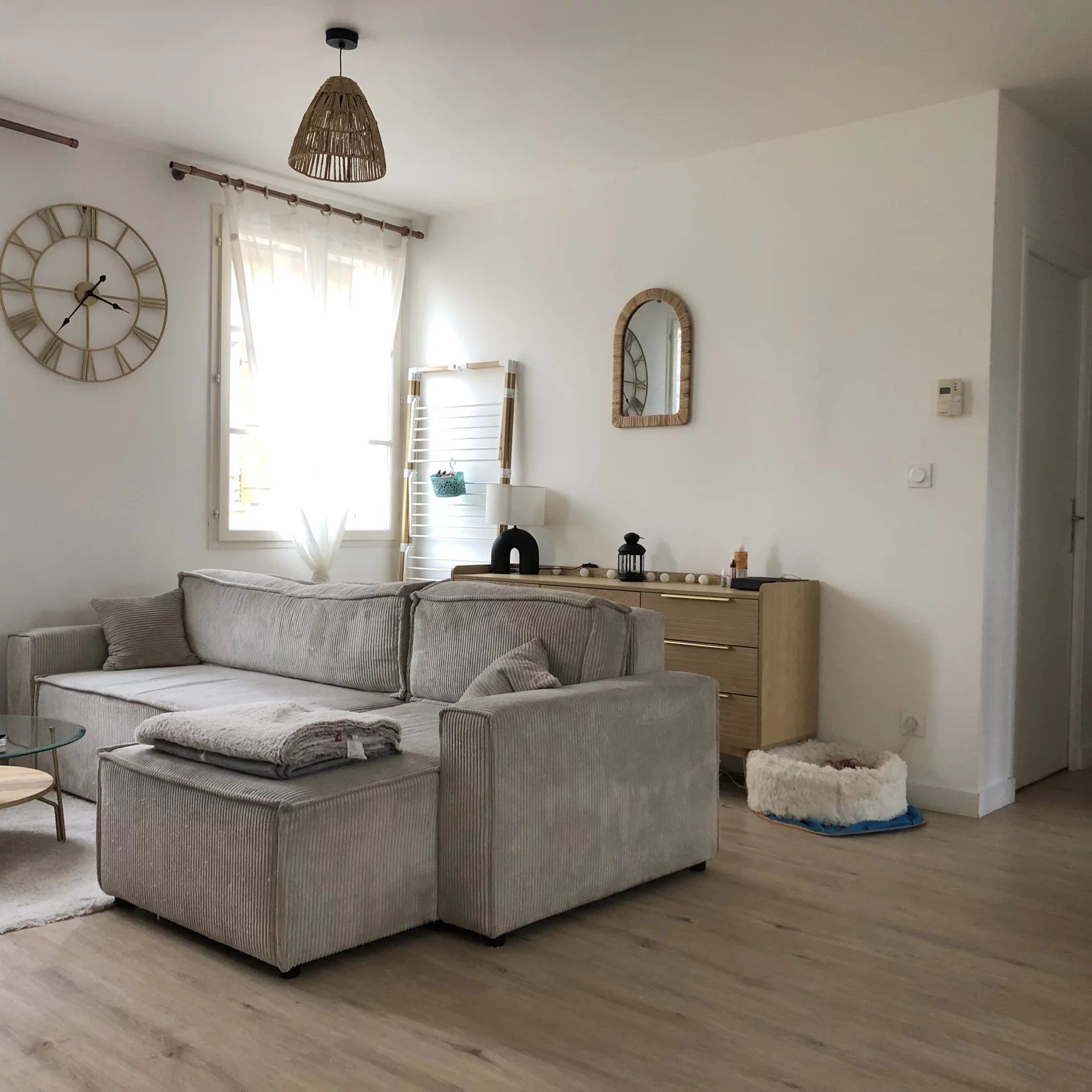 Condominium in Villeneuve-sur-Yonne, Bourgogne-Franche-Comte 12778929