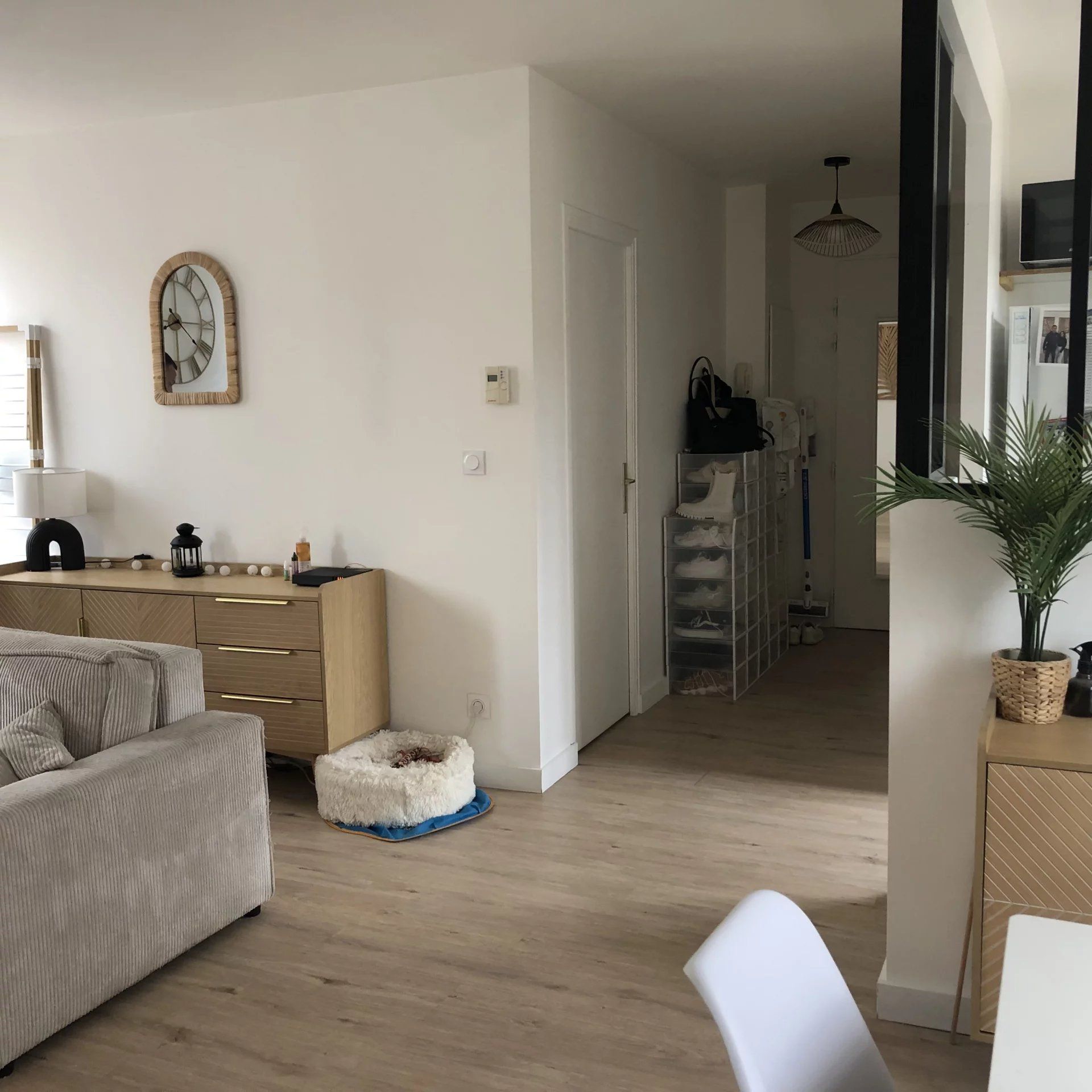 Condominium in Villeneuve-sur-Yonne, Yonne 12778929