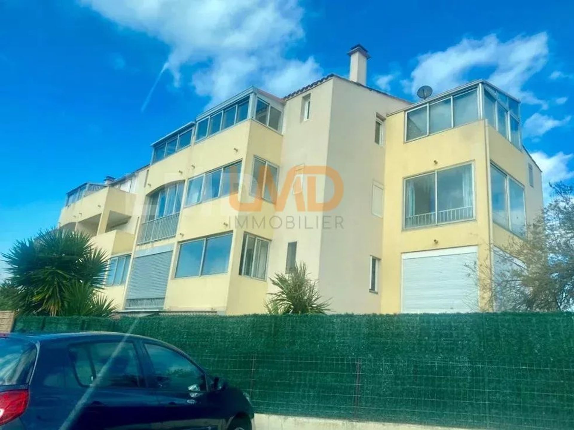 Condominium in Le Cap-d'Agde, Hérault 12778935