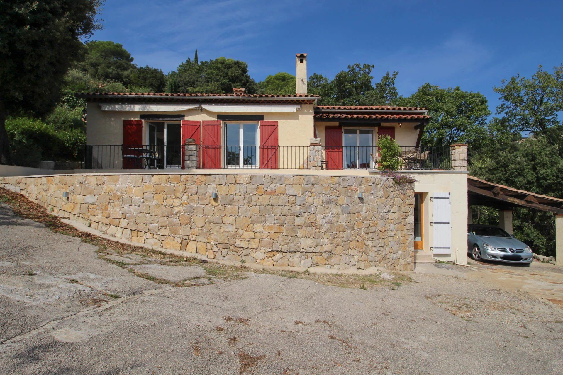 بيت في Montauroux, Var 12779229