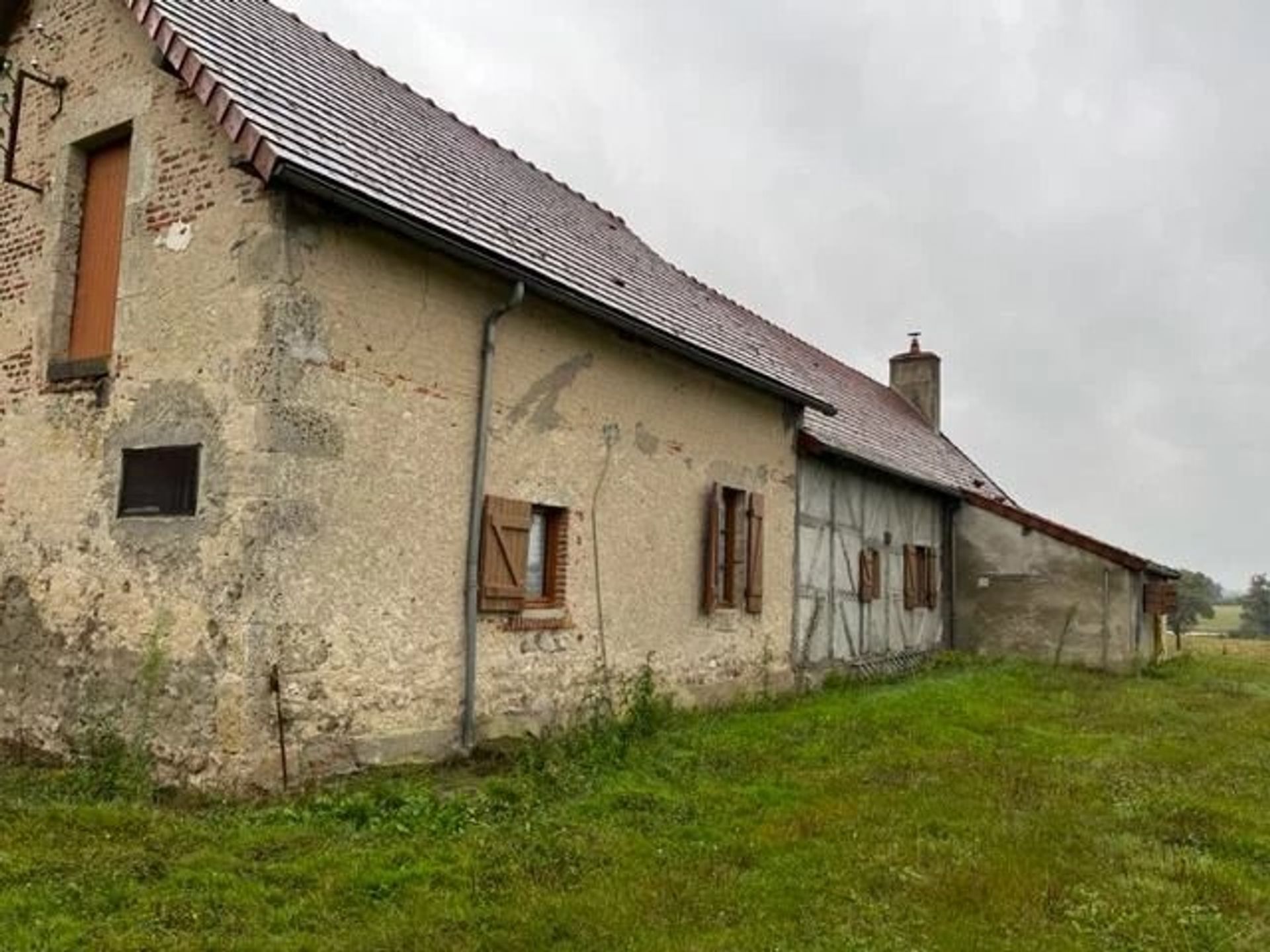 casa en Mercy, Auvergne-Rhone-Alpes 12779242