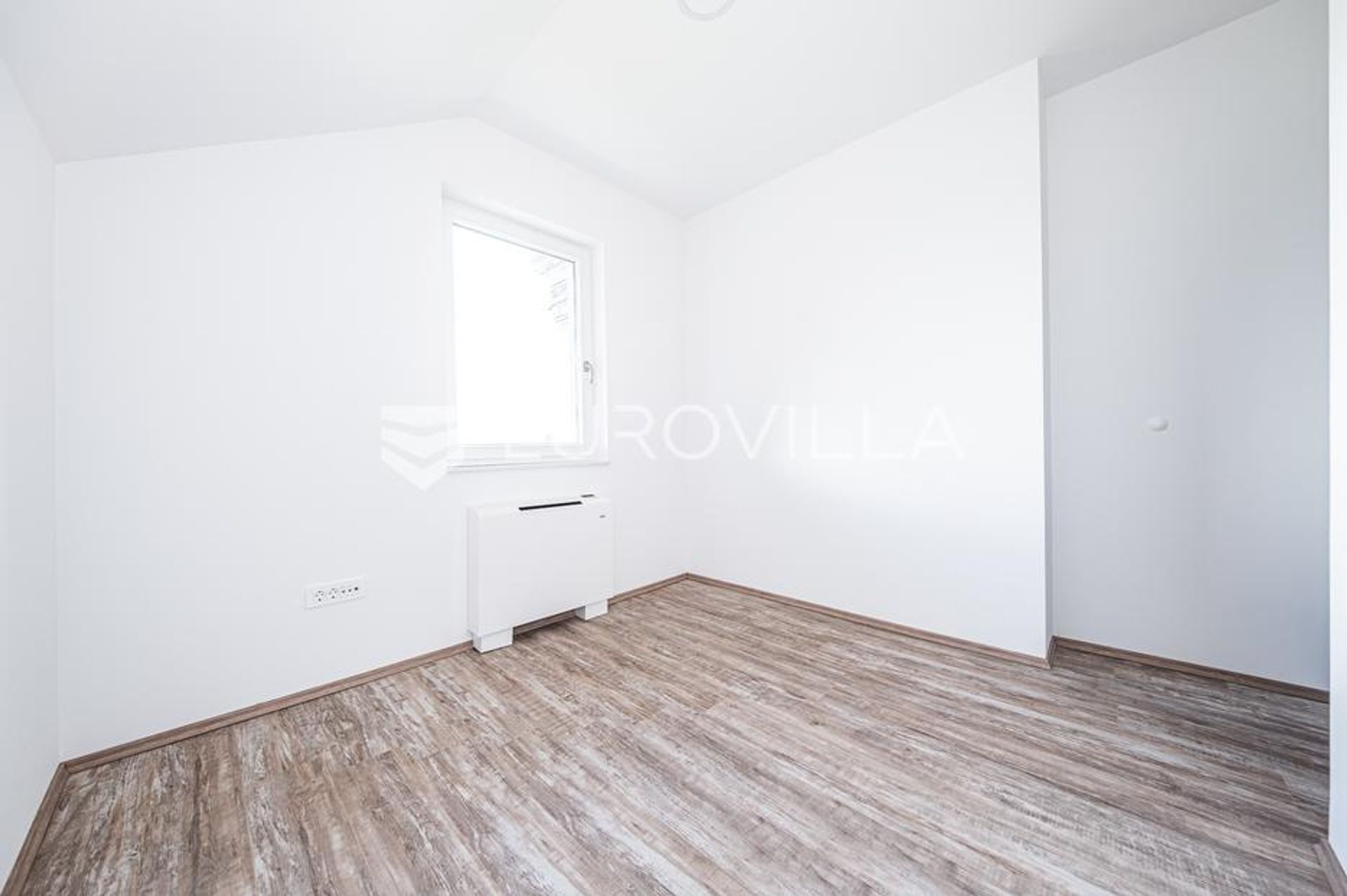 Condominium dans Lucko, Zagreb, Grad 12779307