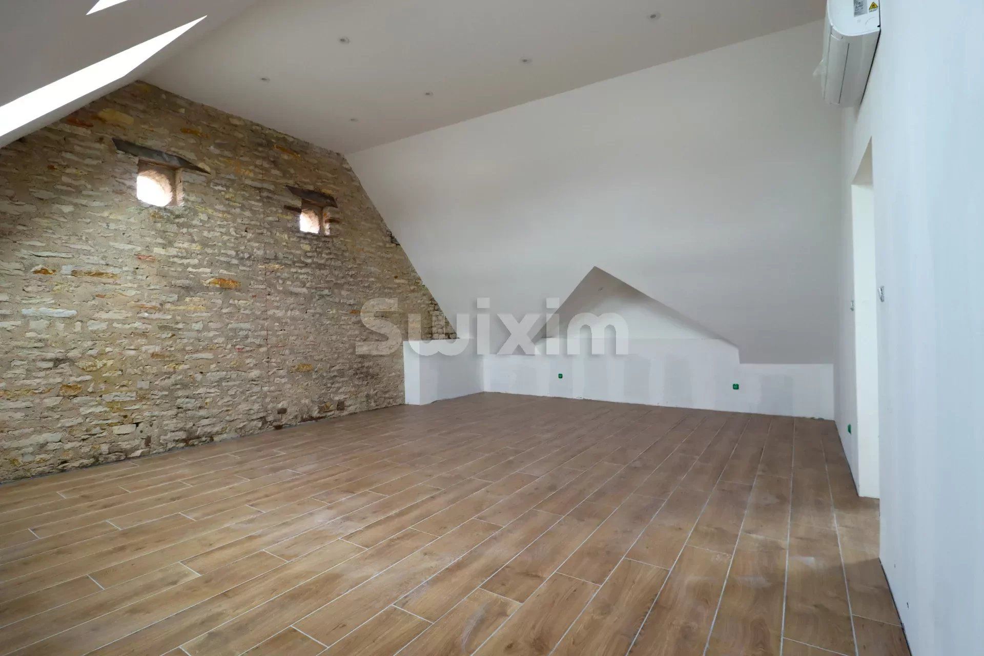 Hus i Chalon-sur-Saône, Bourgogne-Franche-Comte 12780248