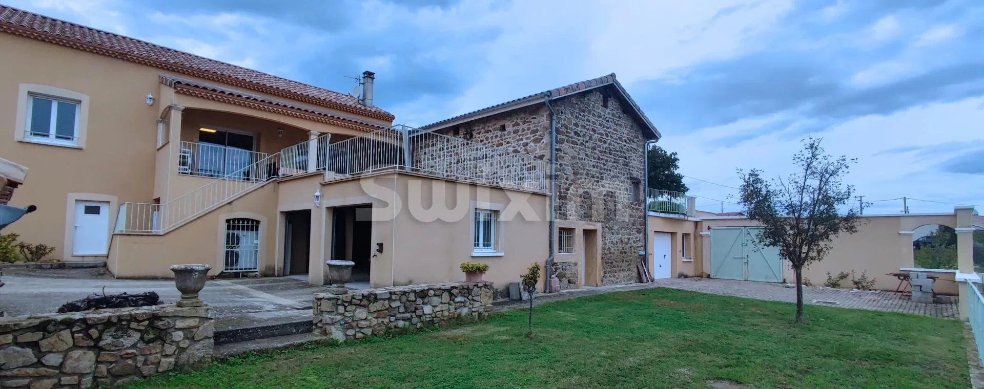 Residential in Condrieu, Loire 12780436