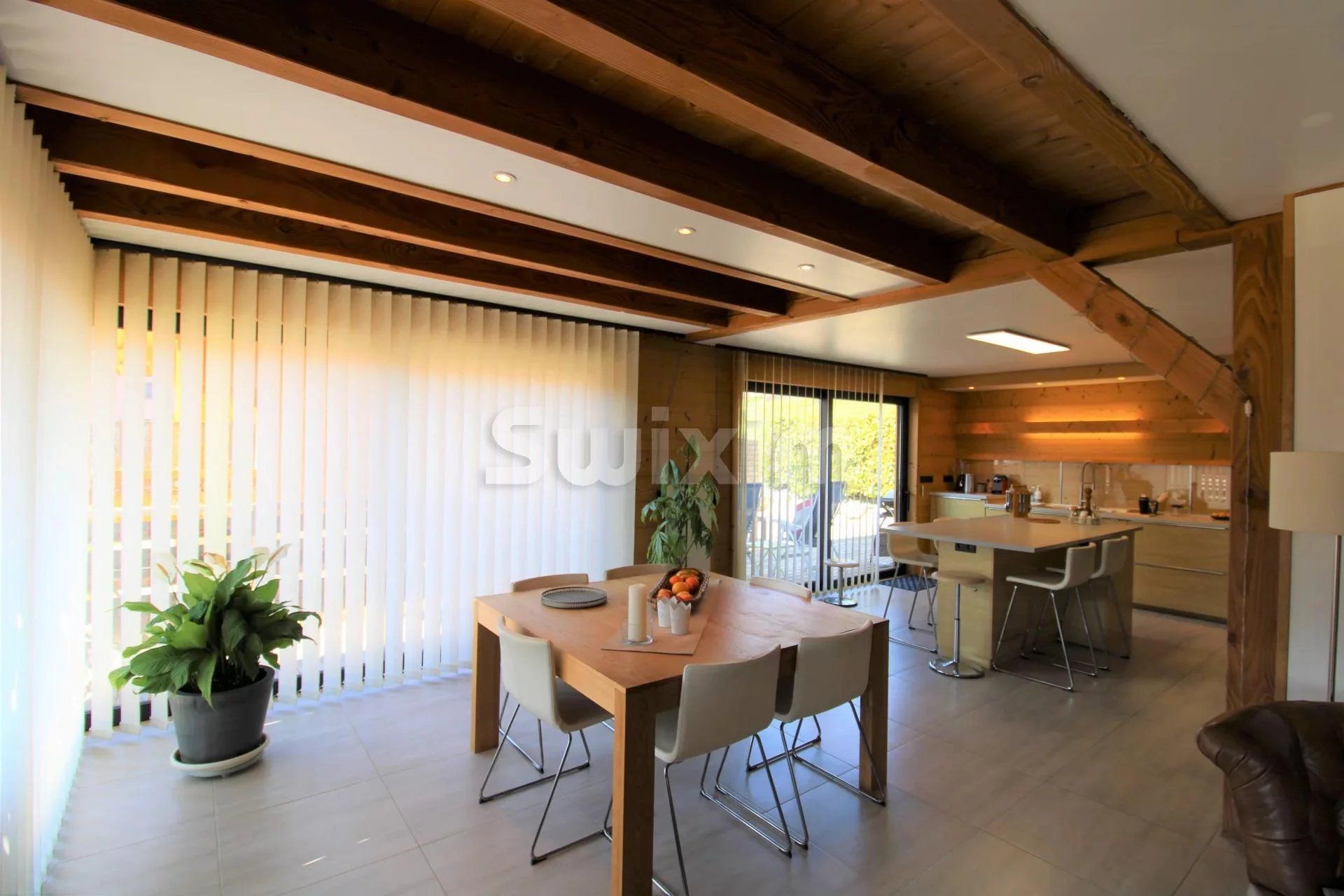 Hus i Saint-Jean-de-Sixt, Auvergne-Rhone-Alpes 12780637