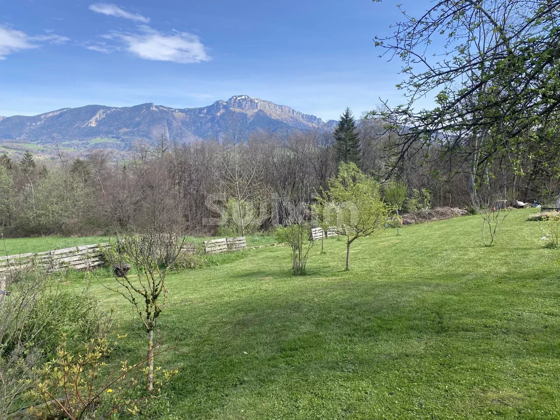 سكني في Annecy, Haute-Savoie 12780639