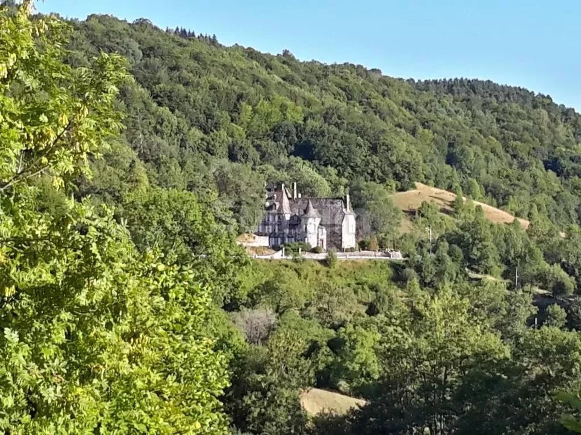 Κατοικητικός σε Raulhac, Cantal 12780720