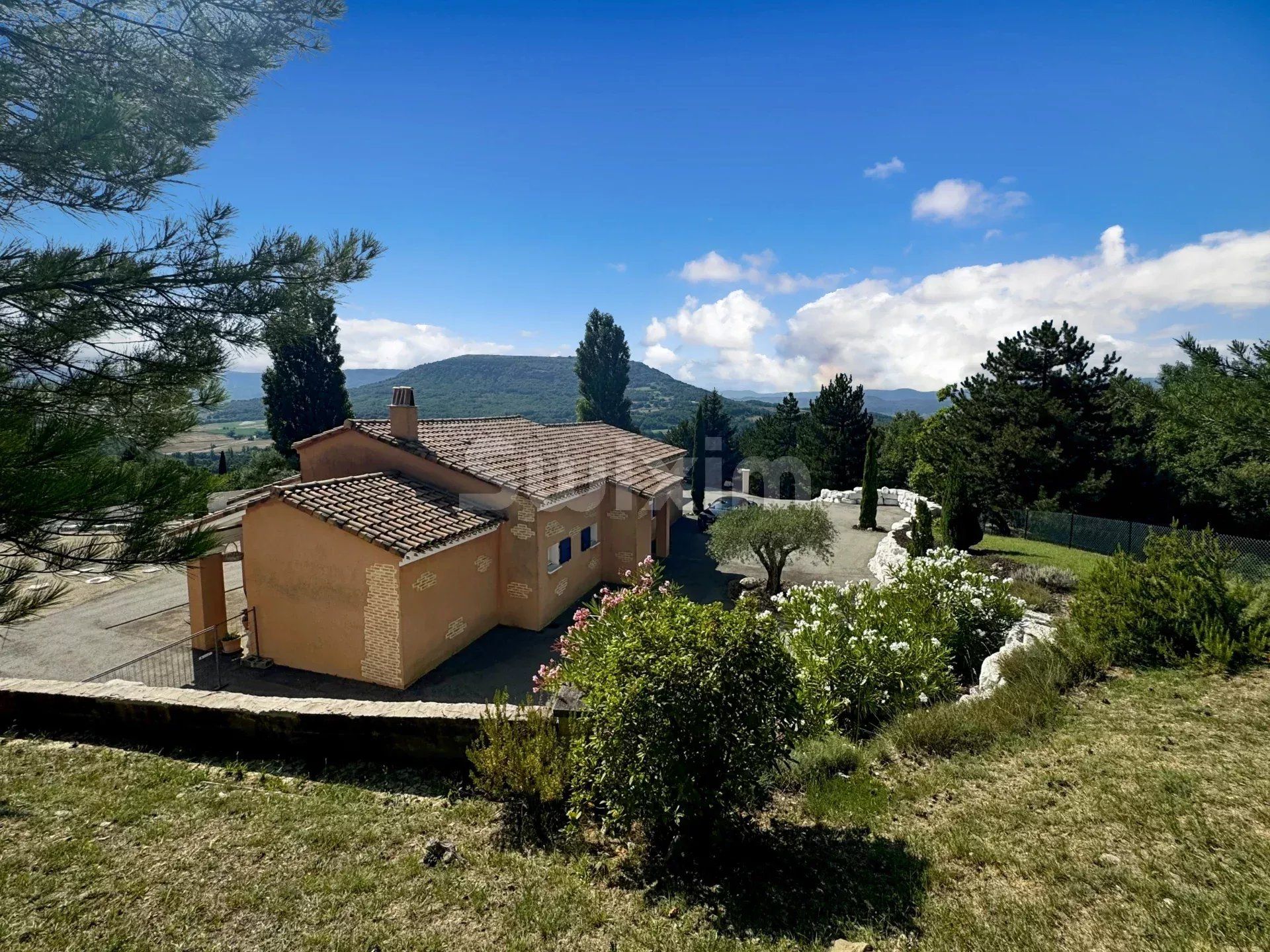 Résidentiel dans Saint-Vincent-de-Barrès, Ardèche 12780758