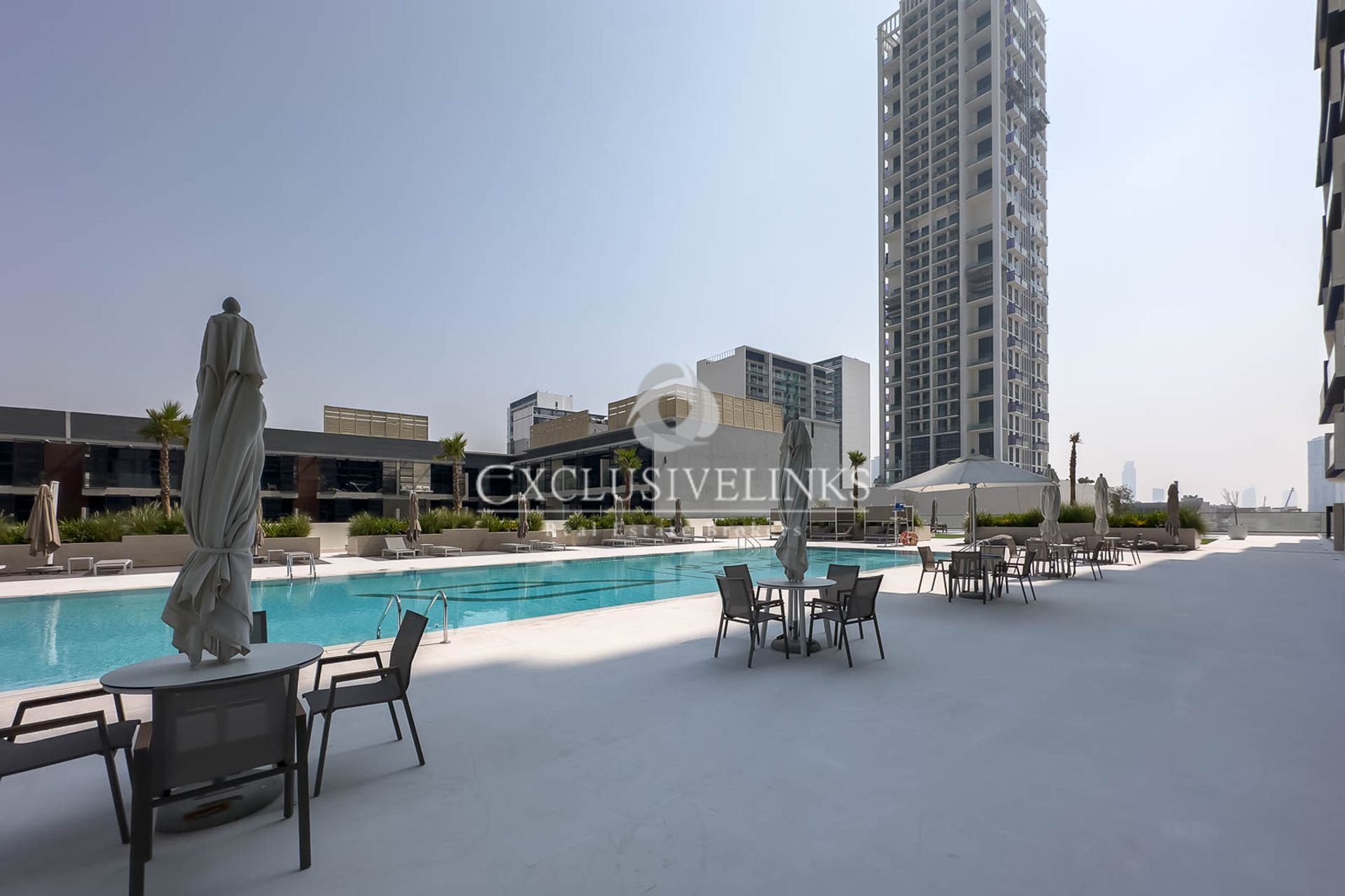 Condominium in Dubai, Dubai 12781138