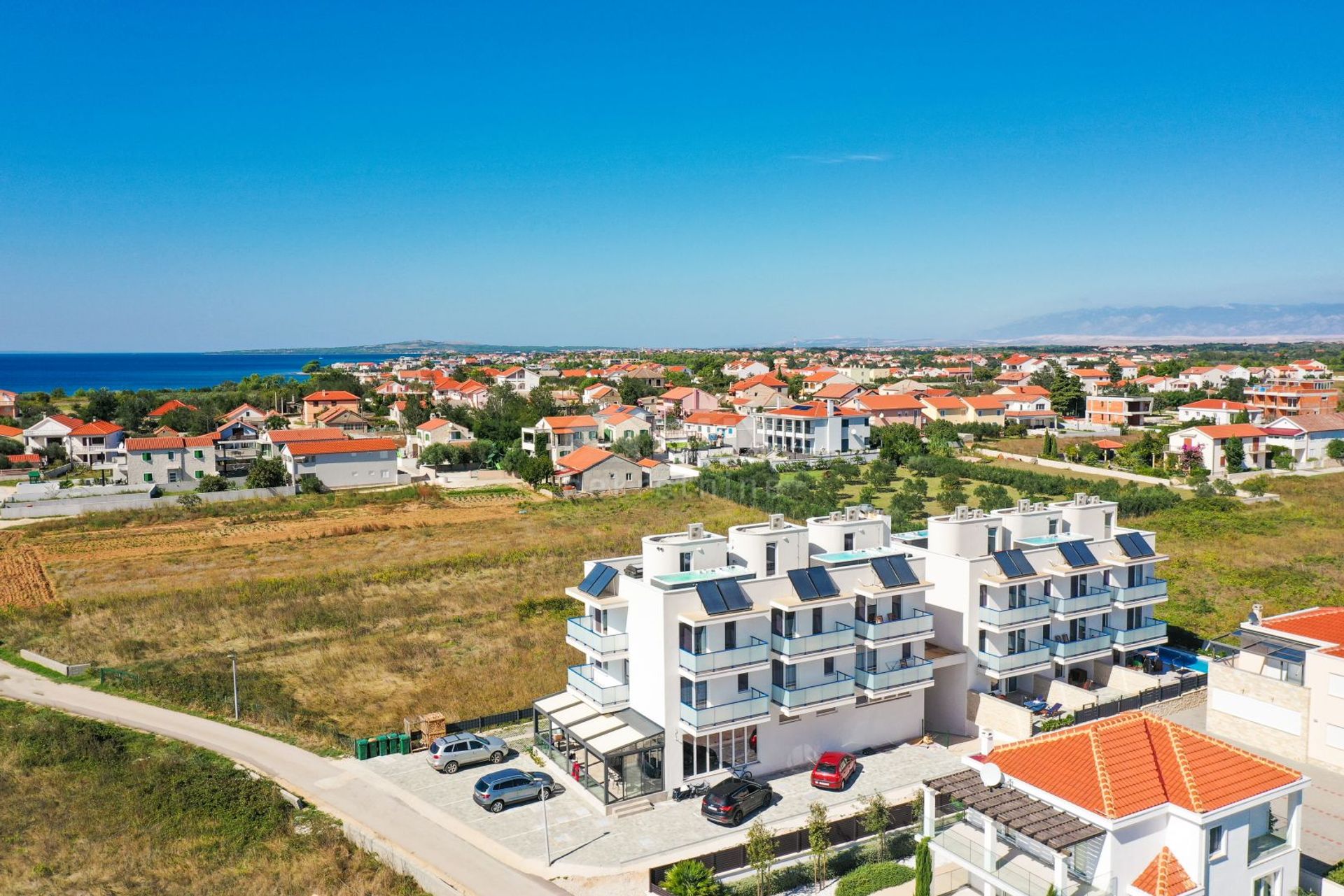 жилой дом в Privlaka, Zadar County, Zadar County 12781155