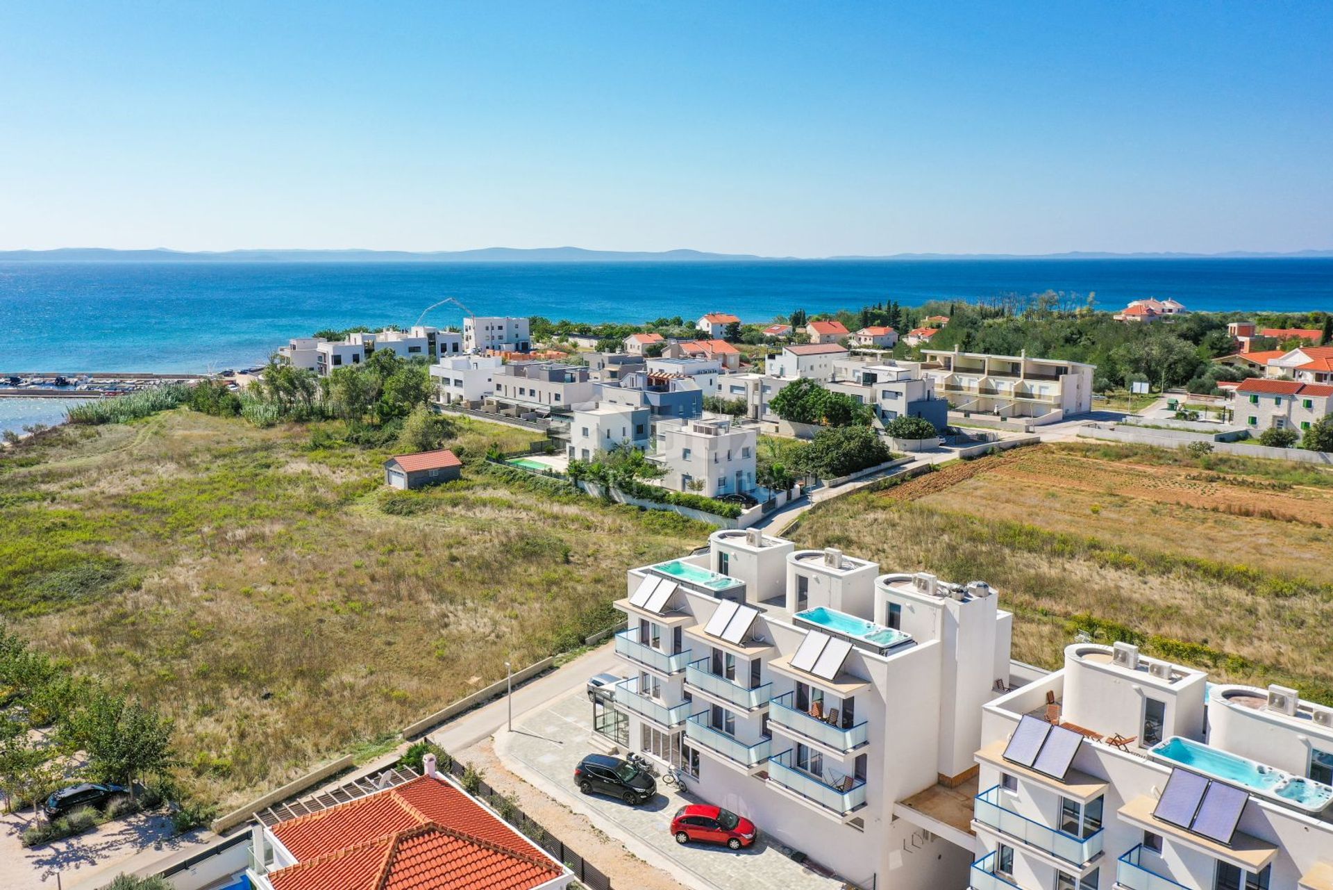 жилой дом в Privlaka, Zadar County, Zadar County 12781155