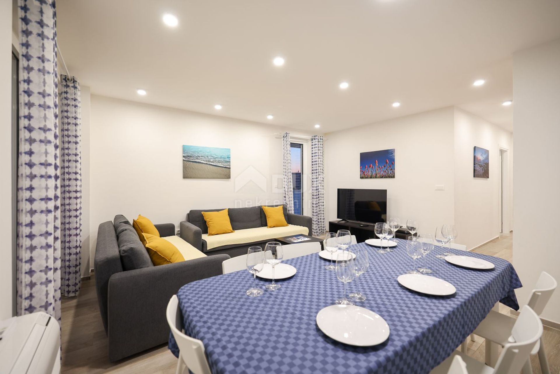 жилой дом в Privlaka, Zadar County, Zadar County 12781156