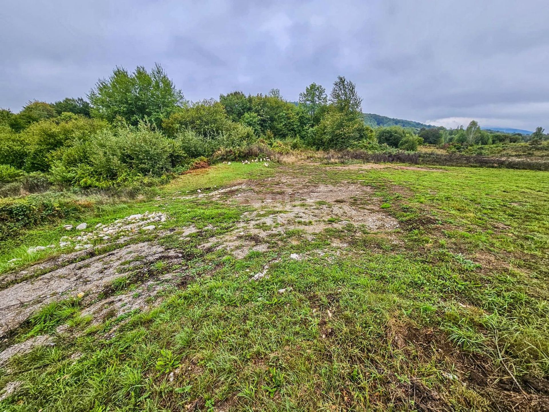 Tierra en Rakovica, Karlovacka Zupanija 12781159