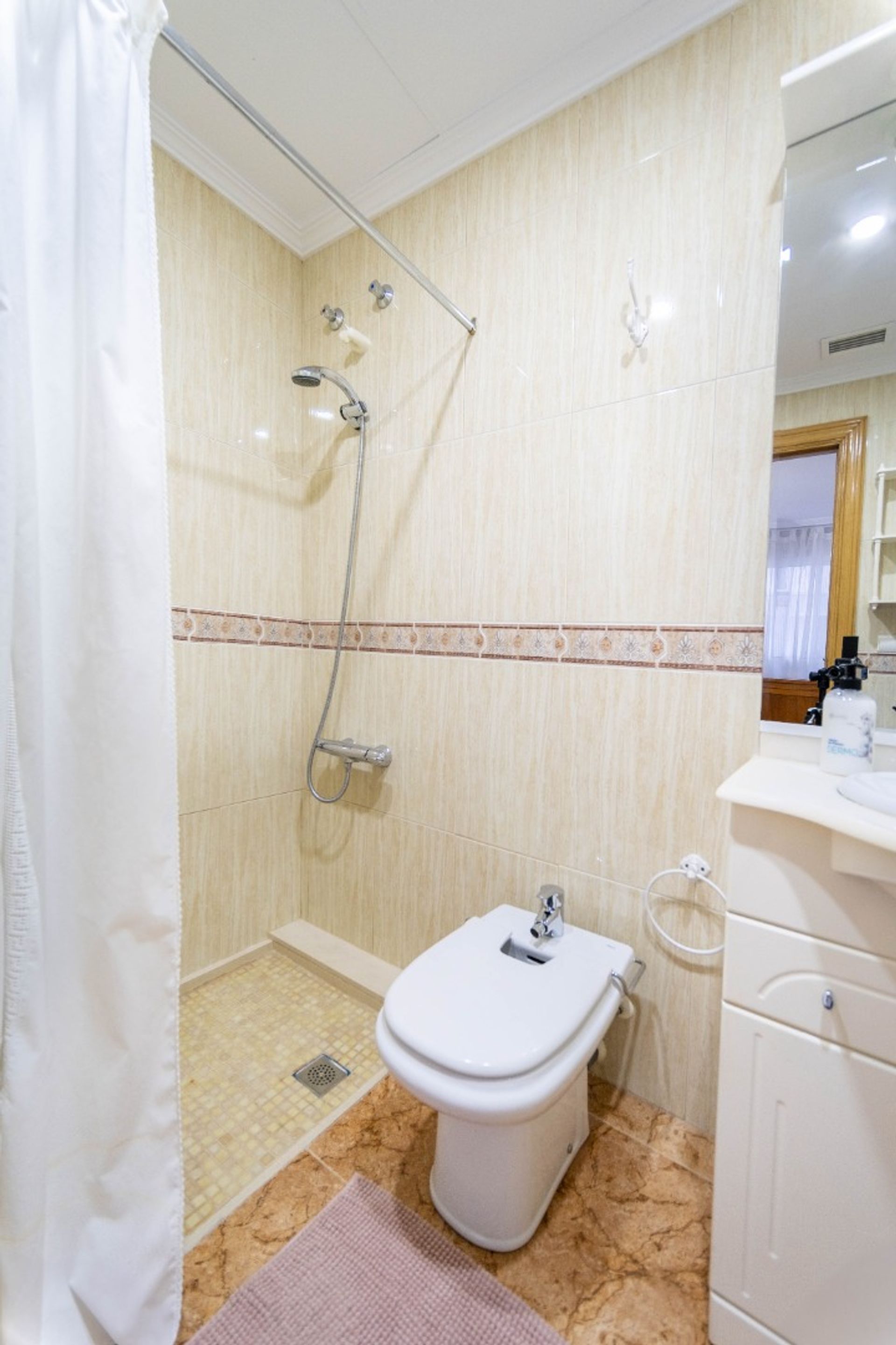 Condominio en Torrevieja, Comunidad Valenciana 12781193