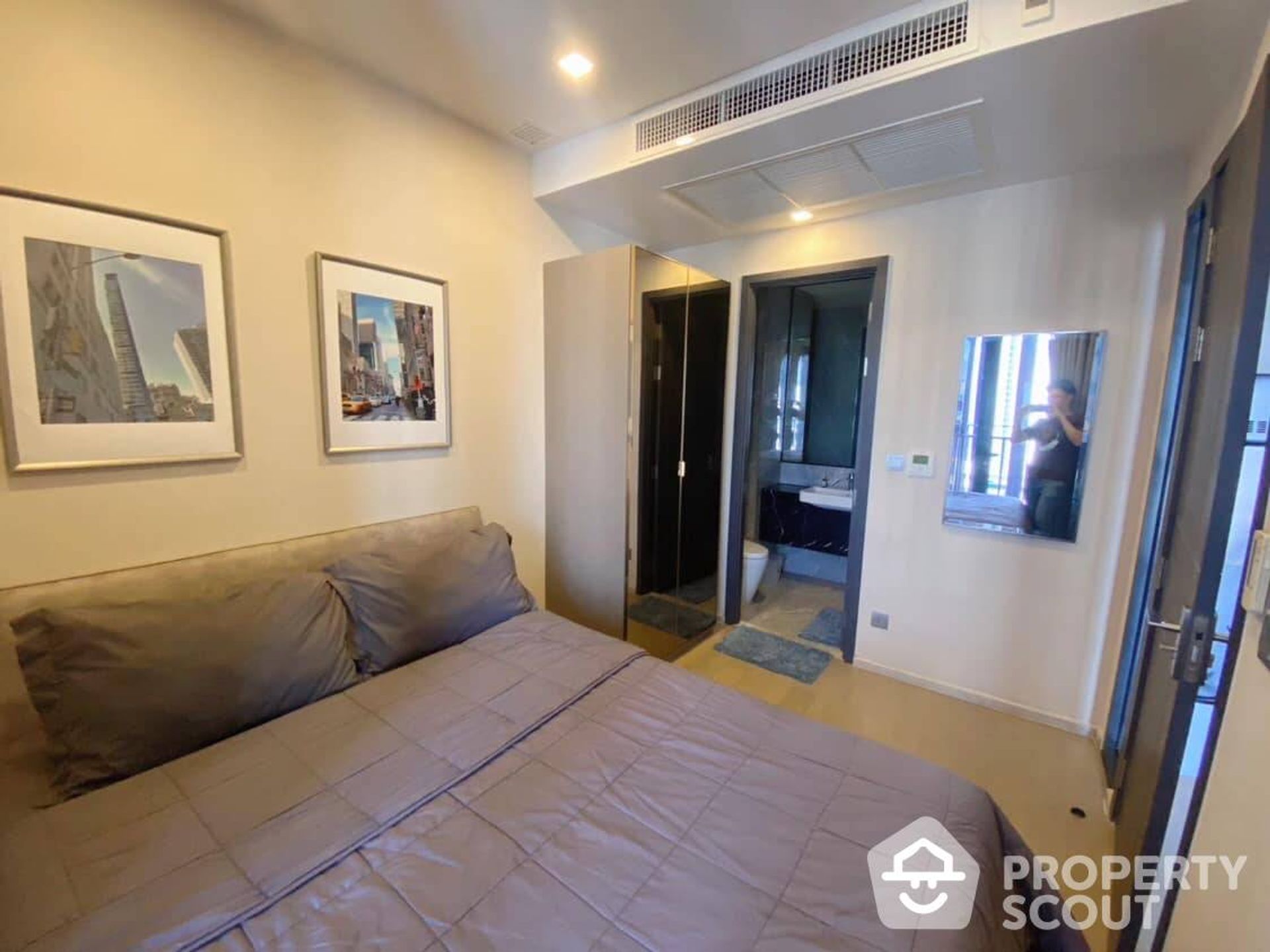 Condominium in Khlong Toei, Krung Thep Maha Nakhon 12781669