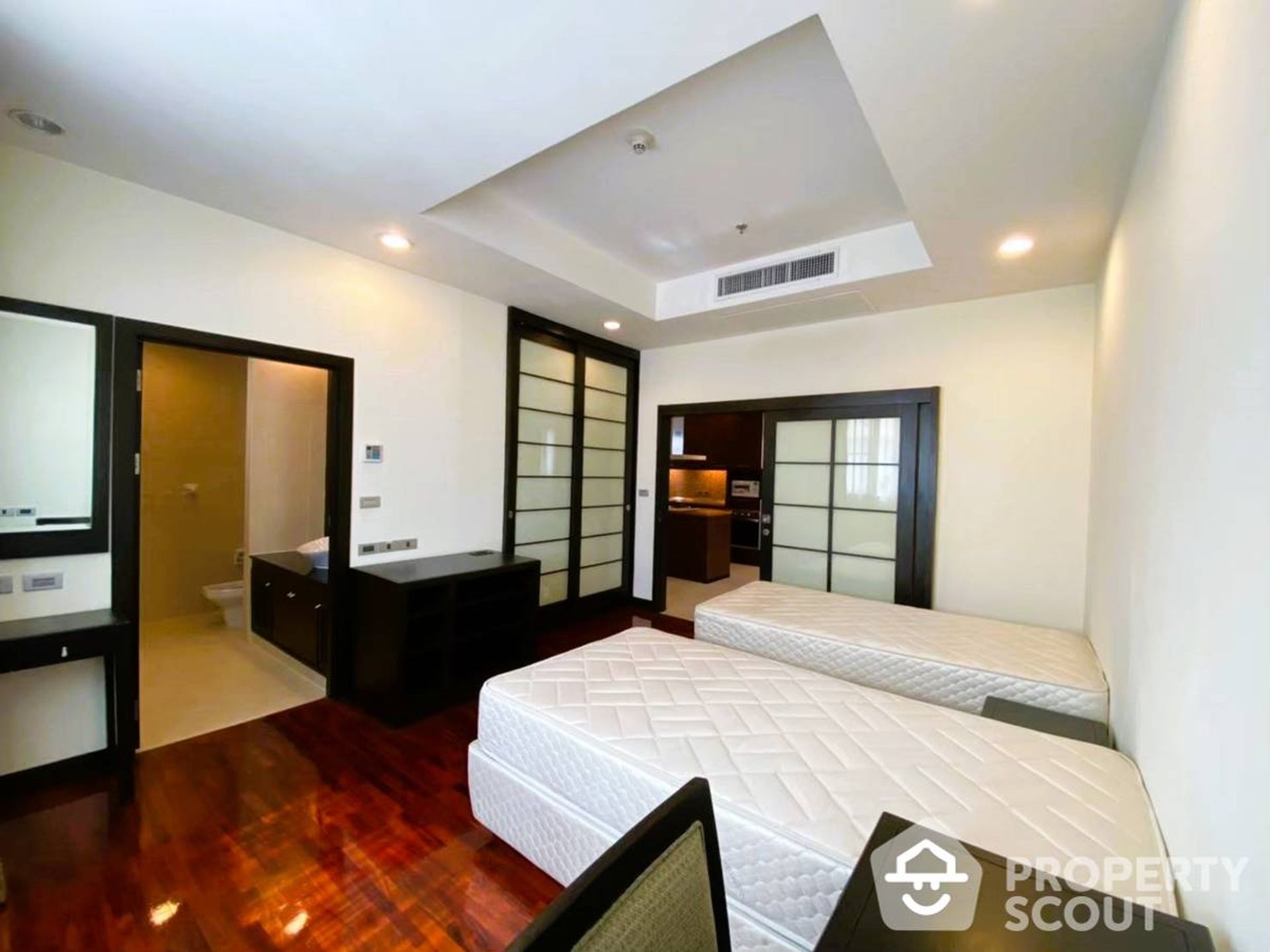 Condominium in Ban Na Lied, Krung Thep Maha Nakhon 12781682