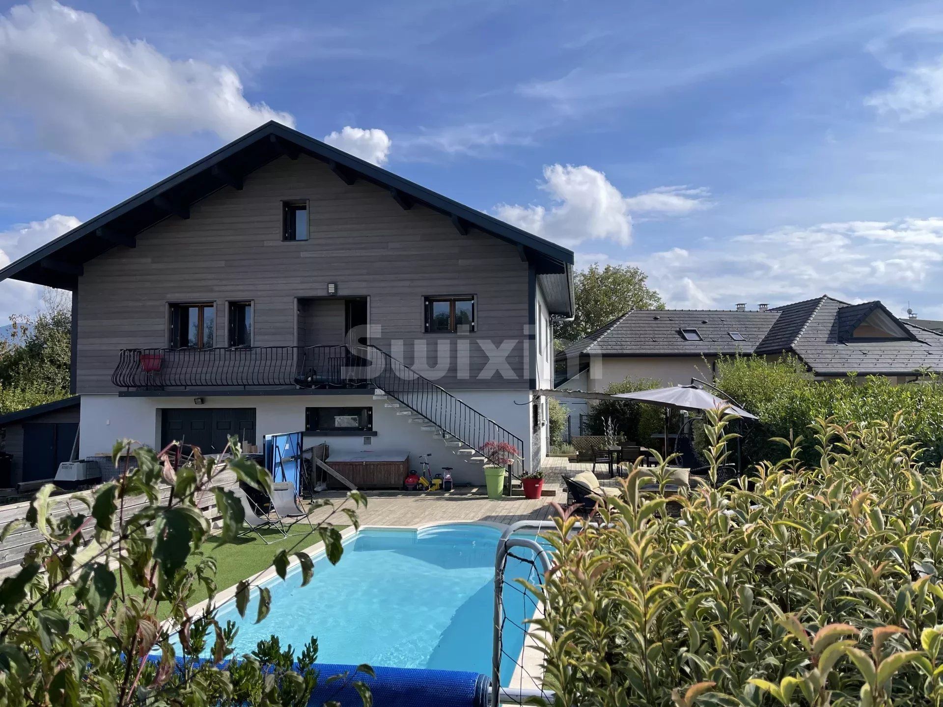 Hus i Groisy, Auvergne-Rhone-Alpes 12781804