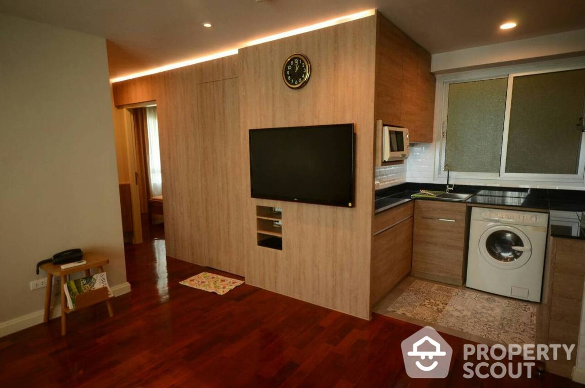 Condominium in Phra Khanong, Krung Thep Maha Nakhon 12782167