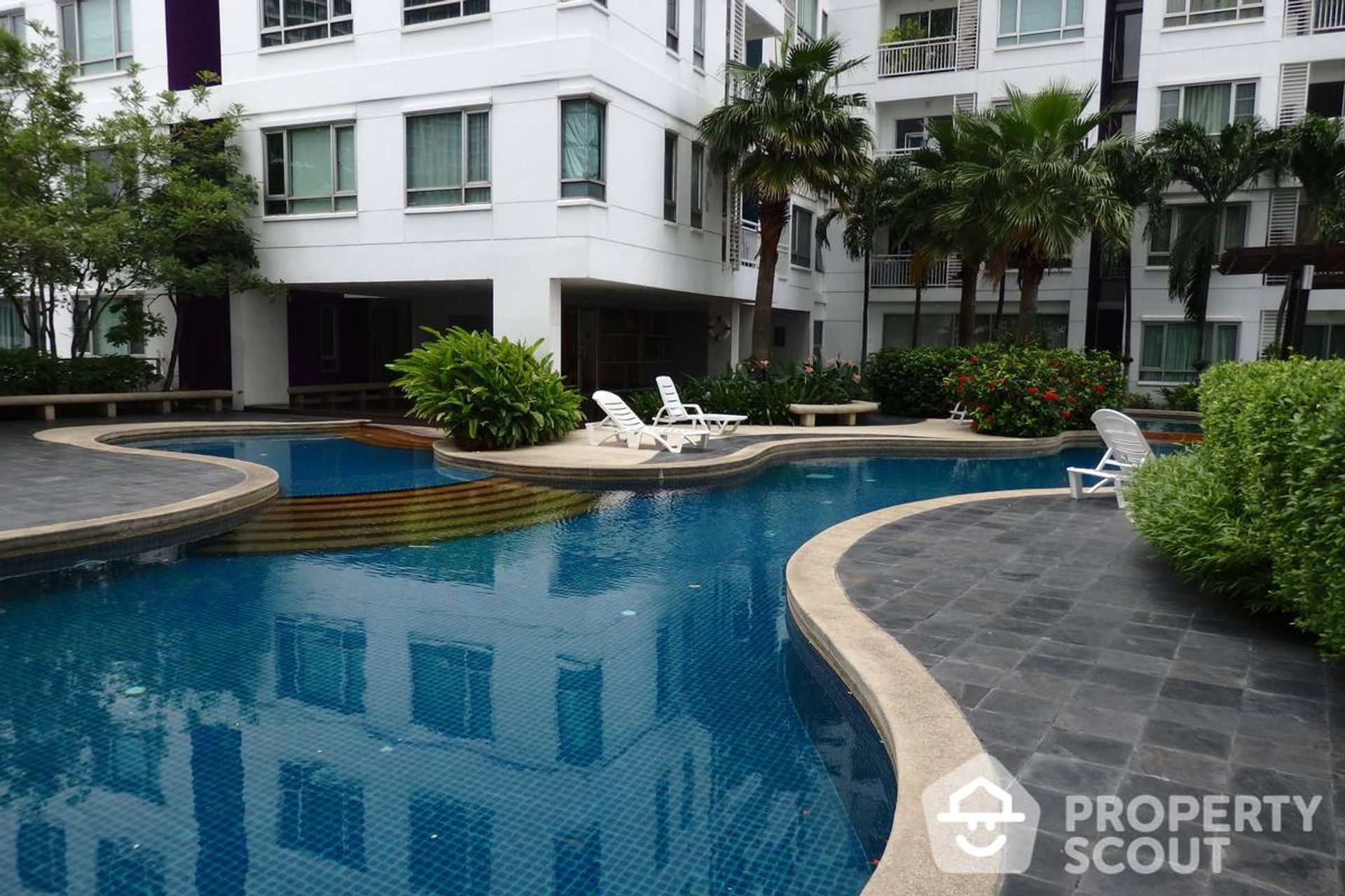 Condominium dans Phra Khanong, Krung Thep Maha Nakhon 12782169