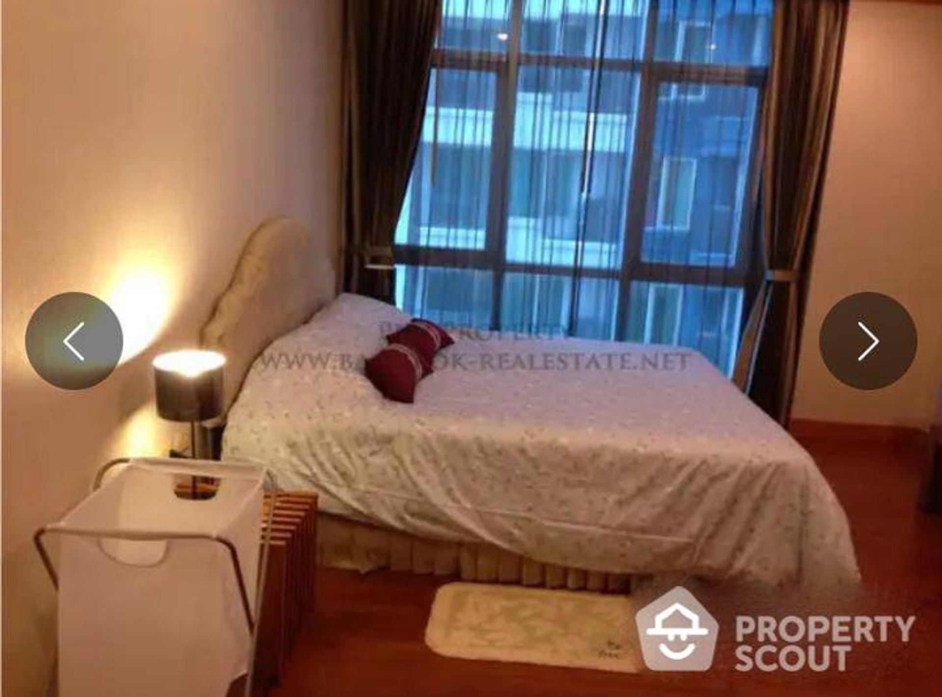 Condominium in Pathum Wan, Krung Thep Maha Nakhon 12782198