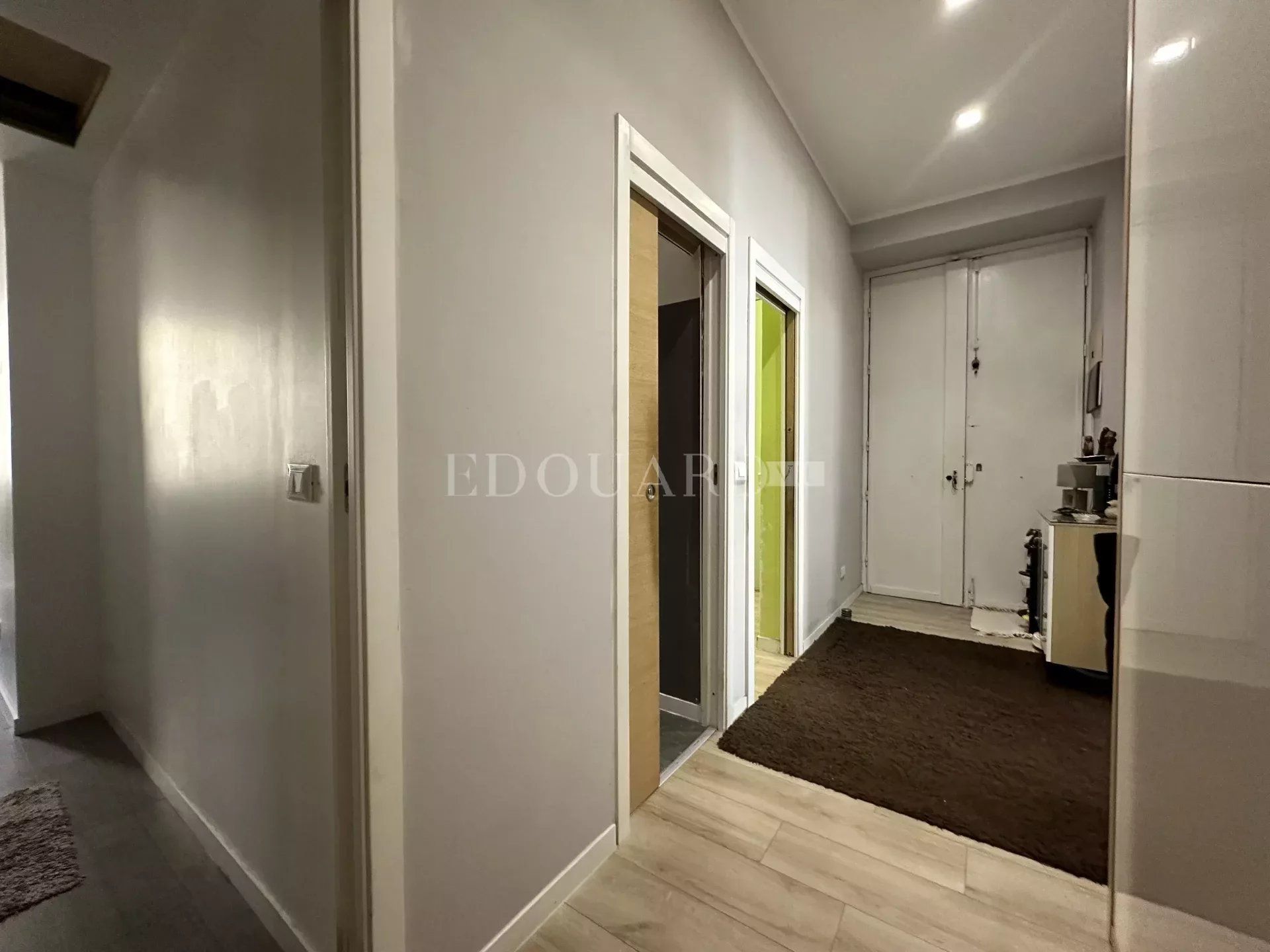 Condominium in Menton, Alpes-Maritimes 12782366