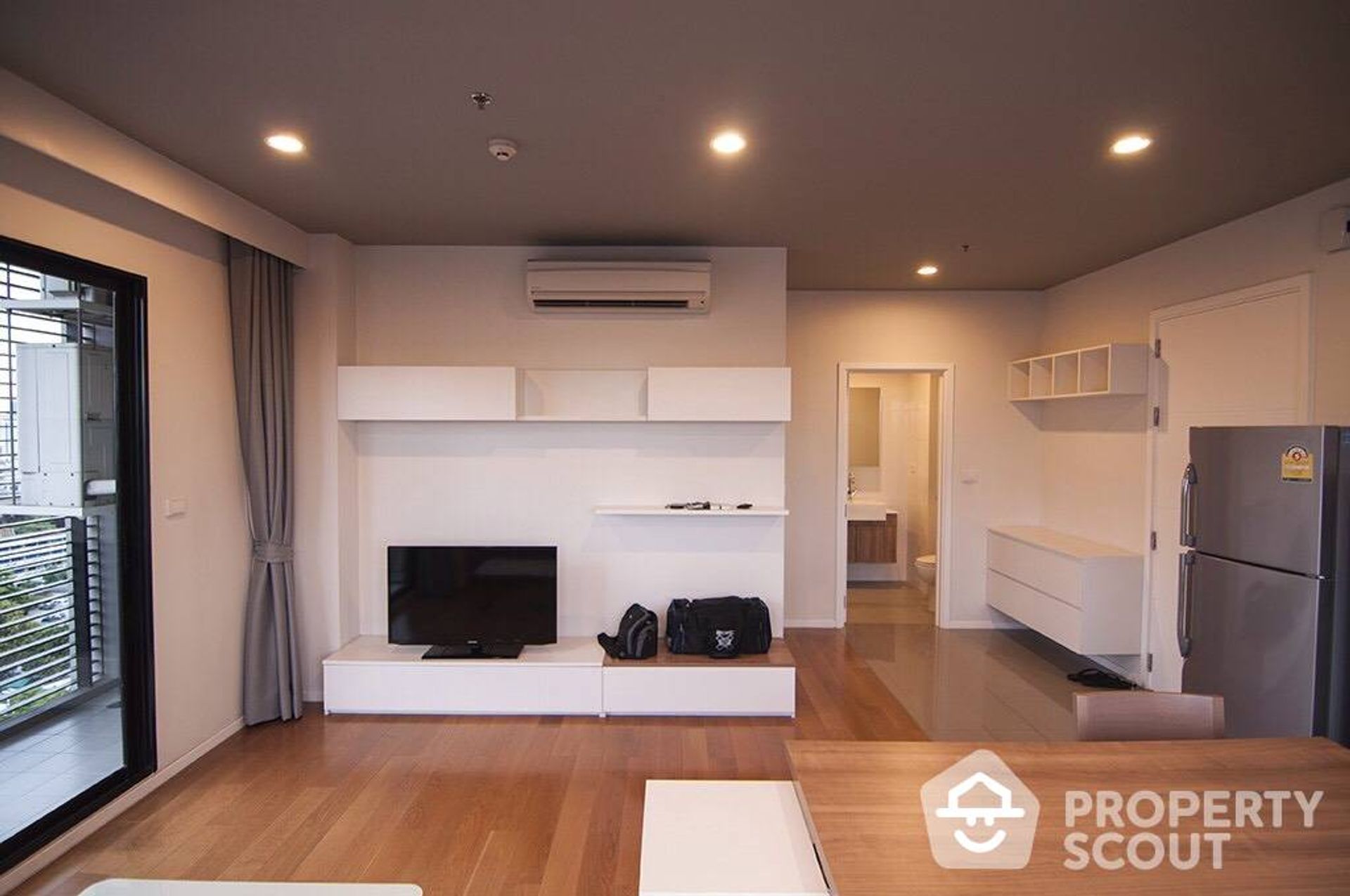 Condominium in Phra Khanong, Krung Thep Maha Nakhon 12782649