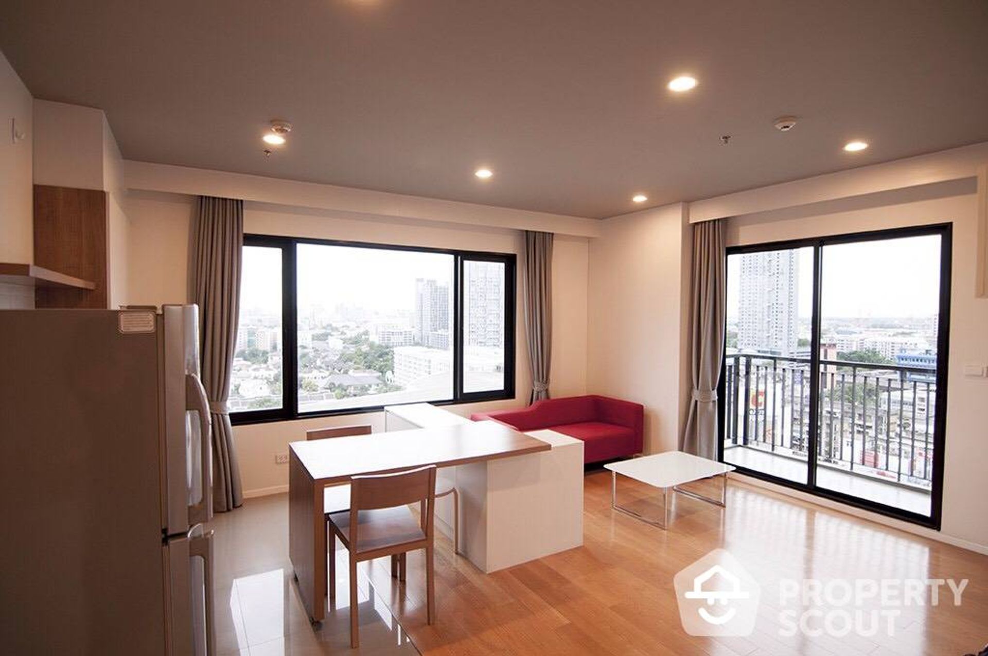 Condominium in Phra Khanong, Krung Thep Maha Nakhon 12782649