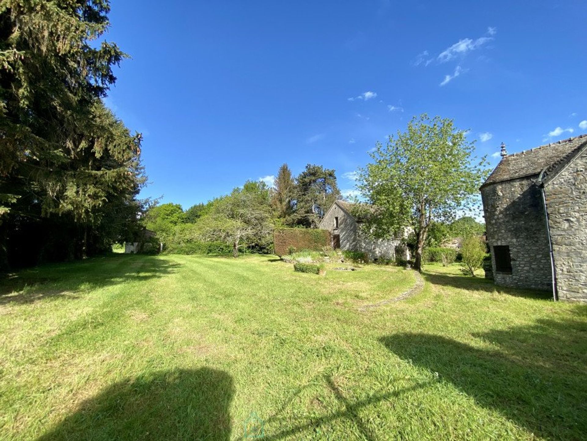 Andet i Fontainebleau, Ile-de-France 12783053