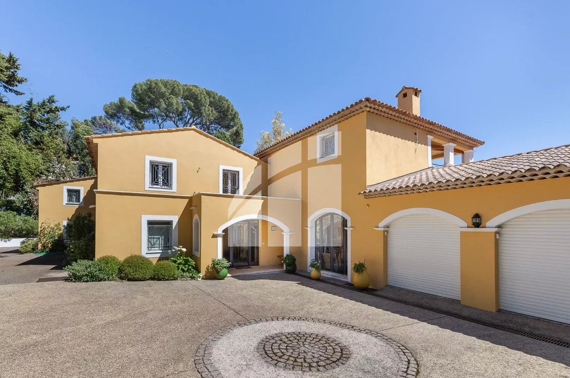 House in Antibes, Alpes-Maritimes 12783356