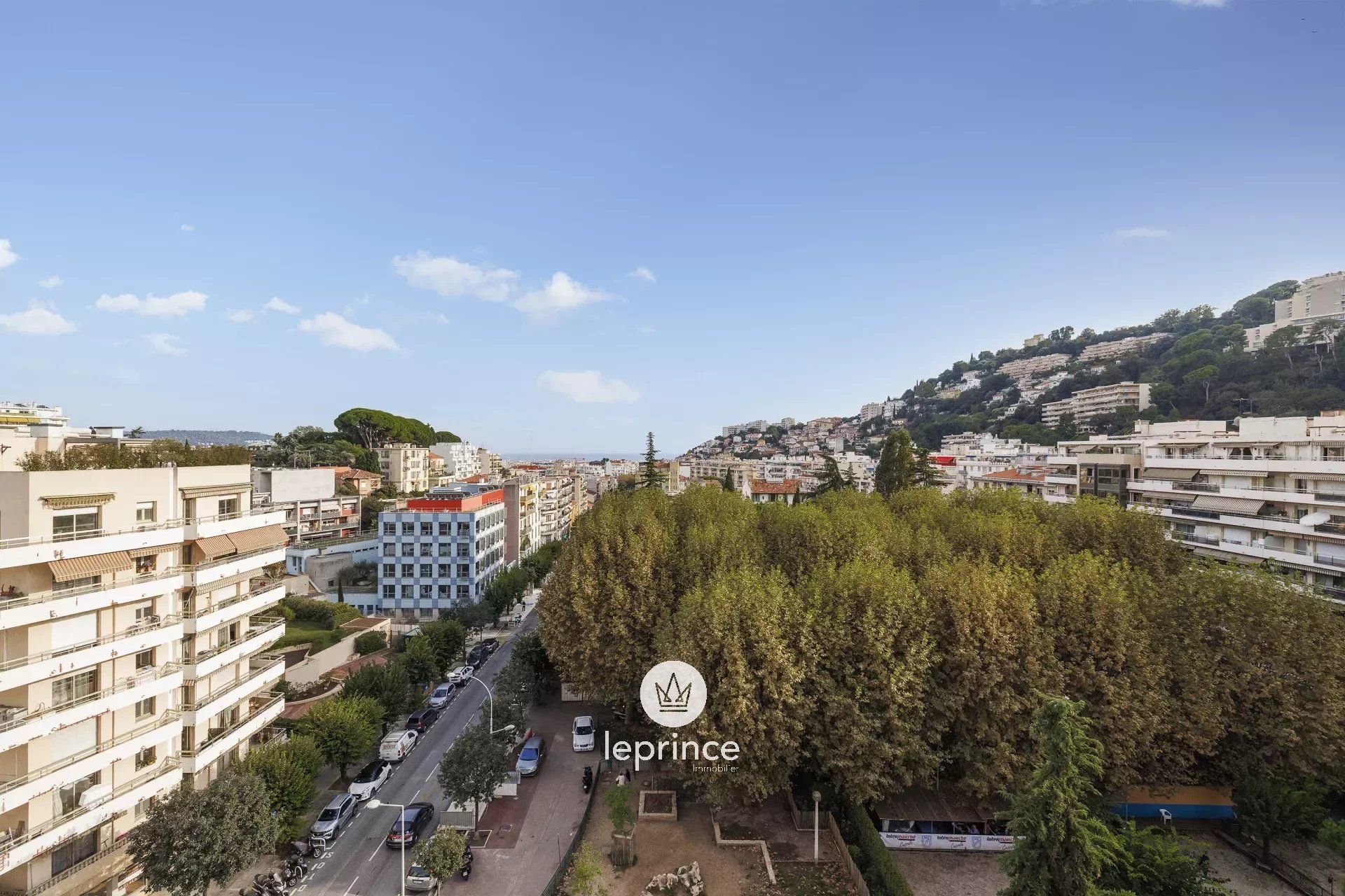 Condominium dans Nice, Alpes-Maritimes 12783367