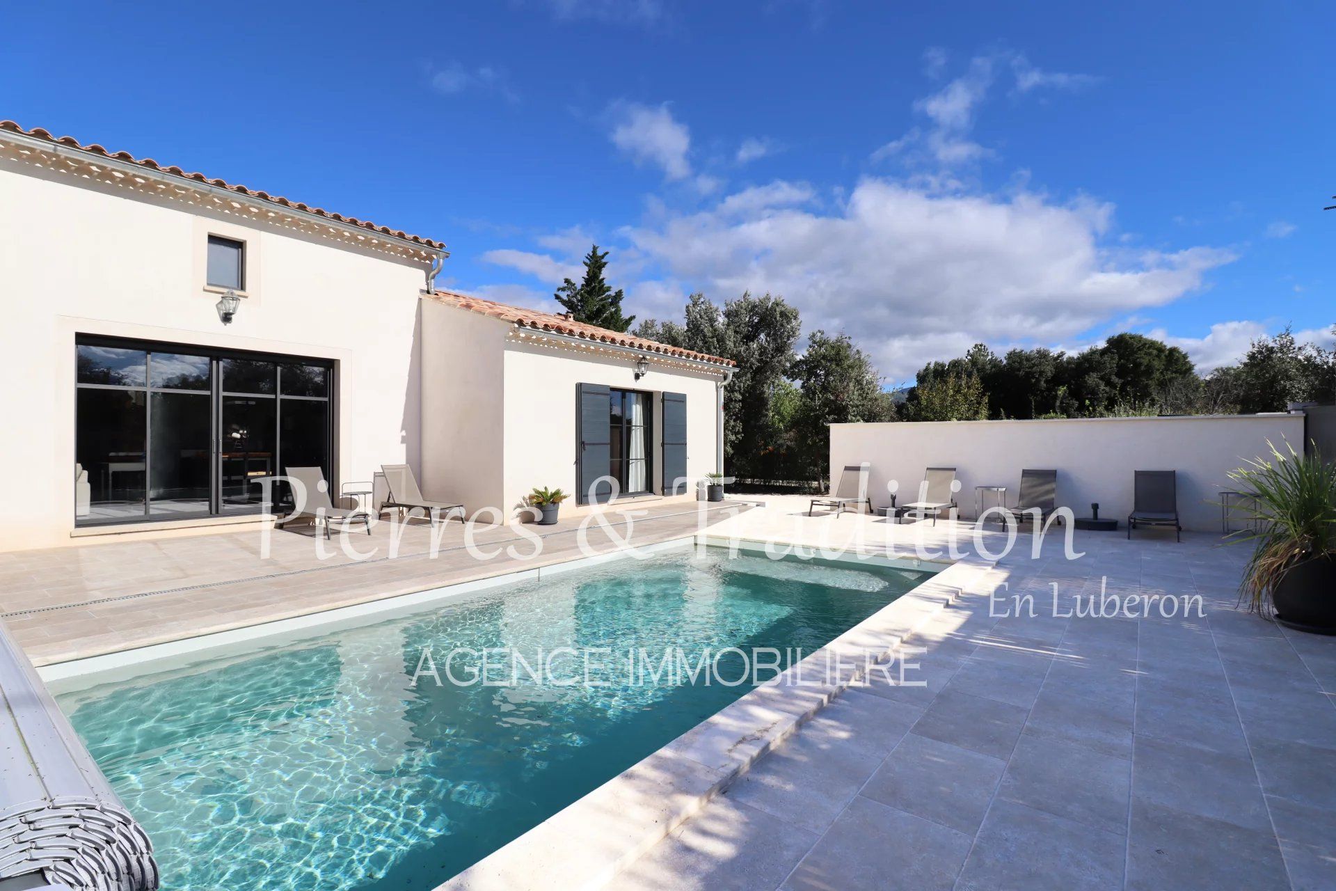 House in Saint-Saturnin-lès-Apt, Vaucluse 12783371