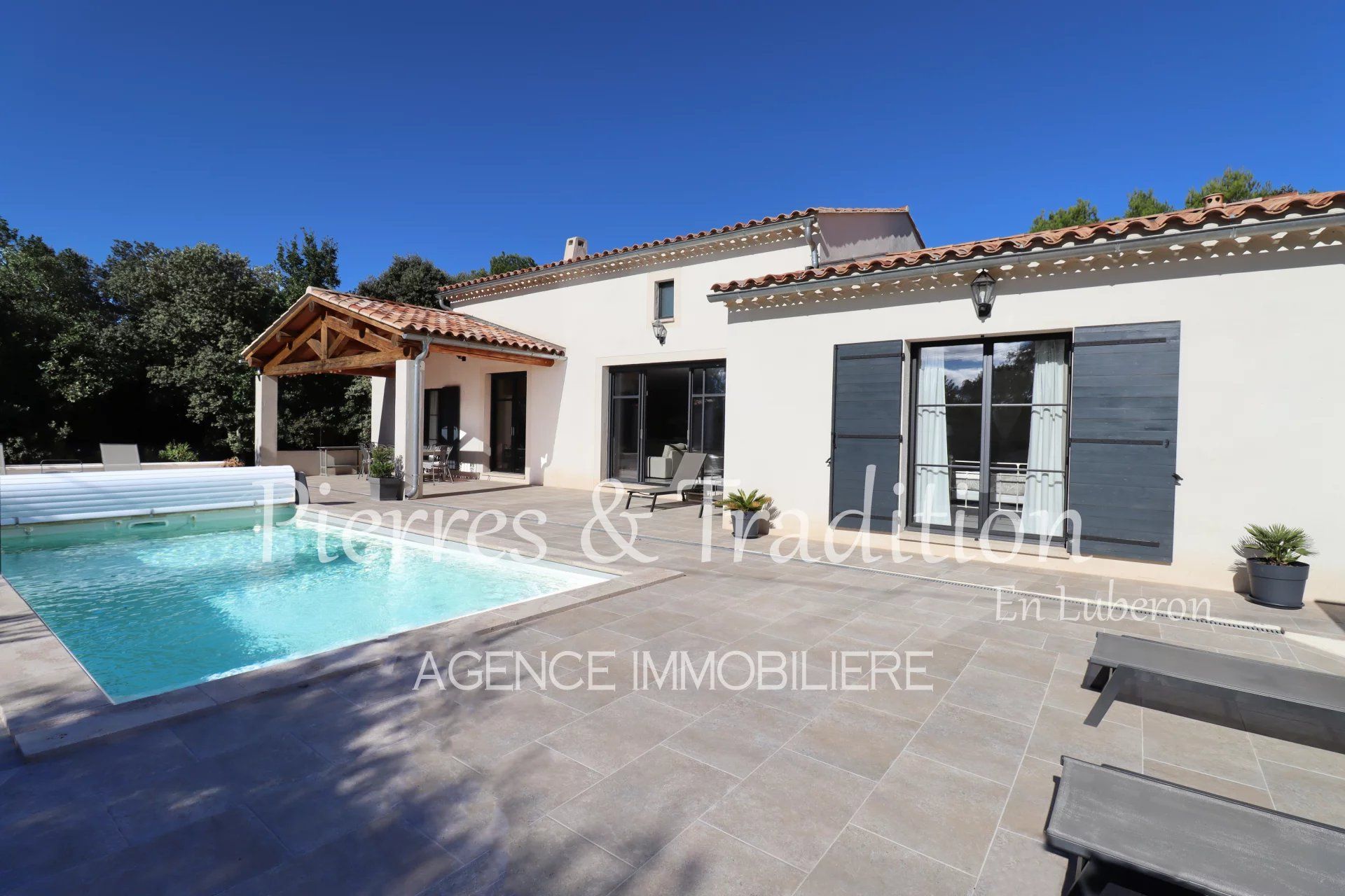 casa no Lioux, Provença-Alpes-Costa Azul 12783371