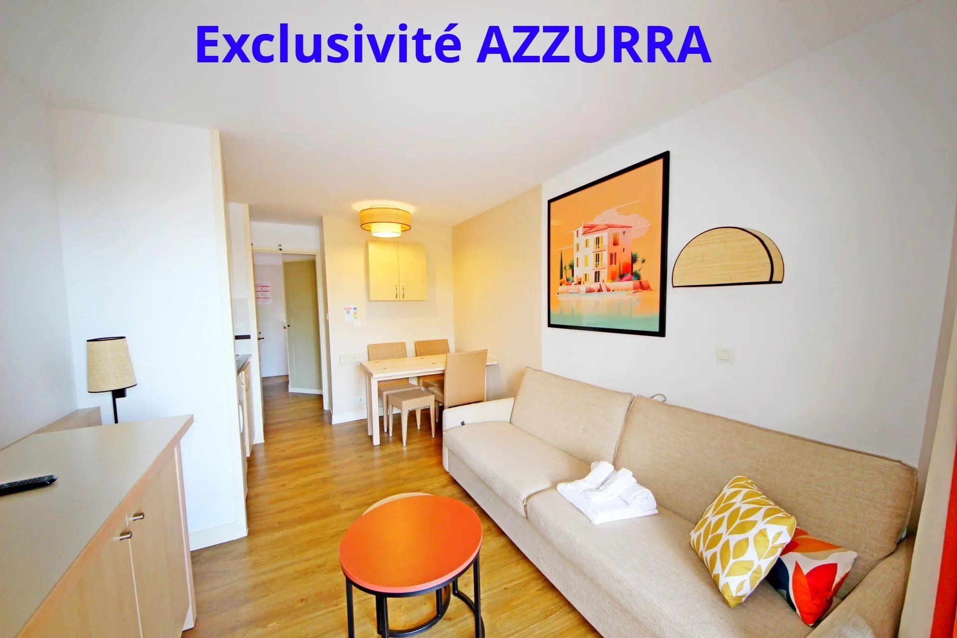 Condominium dans Un gay, Provence-Alpes-Côte d'Azur 12783404